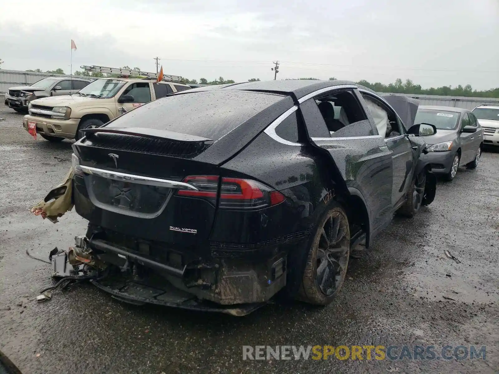 4 Фотография поврежденного автомобиля 5YJXCDE45LF282215 TESLA MODEL X 2020