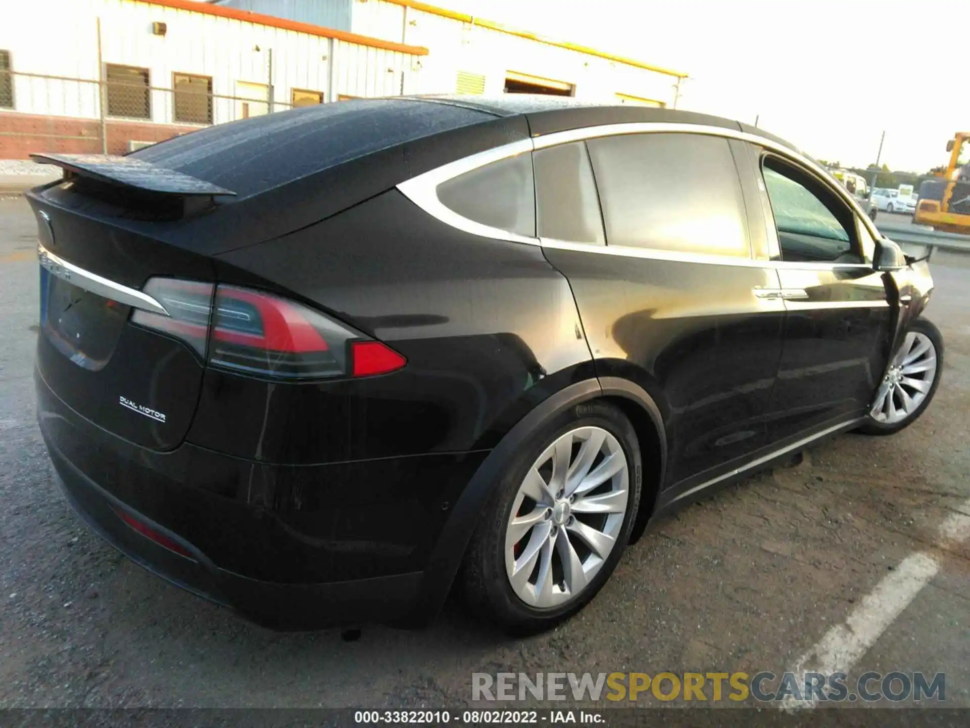 4 Фотография поврежденного автомобиля 5YJXCDE46LF299461 TESLA MODEL X 2020