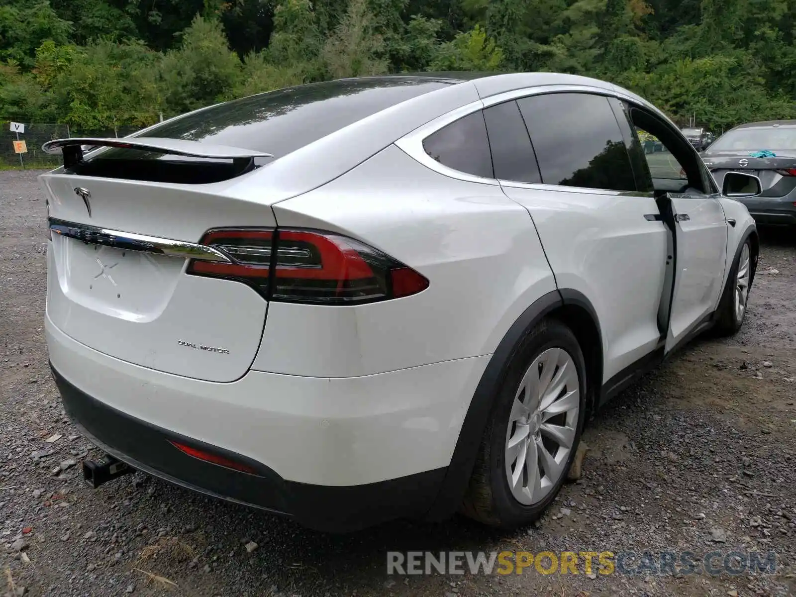 4 Фотография поврежденного автомобиля 5YJXCBE21MF319703 TESLA MODEL X 2021