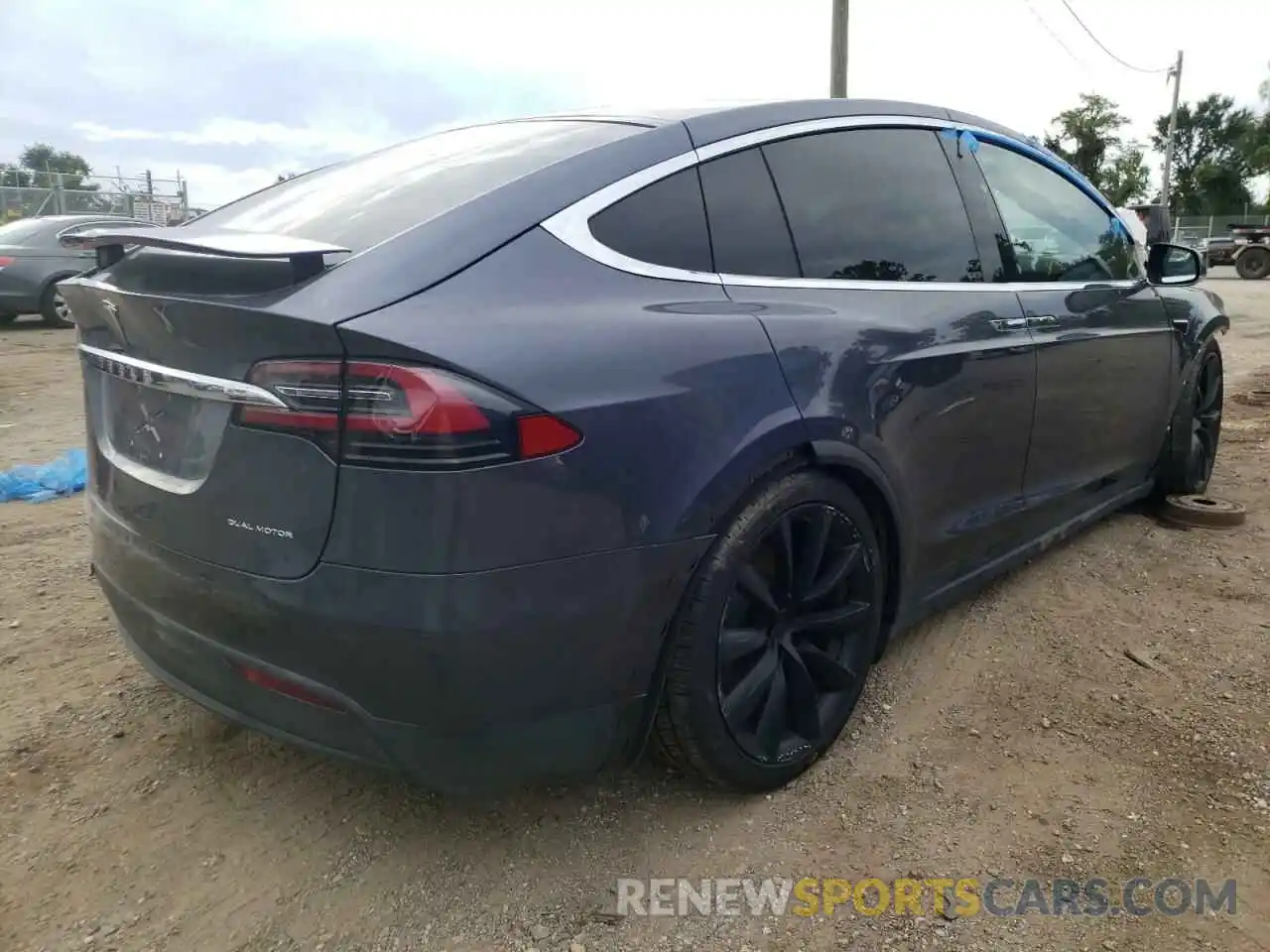 4 Photograph of a damaged car 5YJXCBE23MF311618 TESLA MODEL X 2021