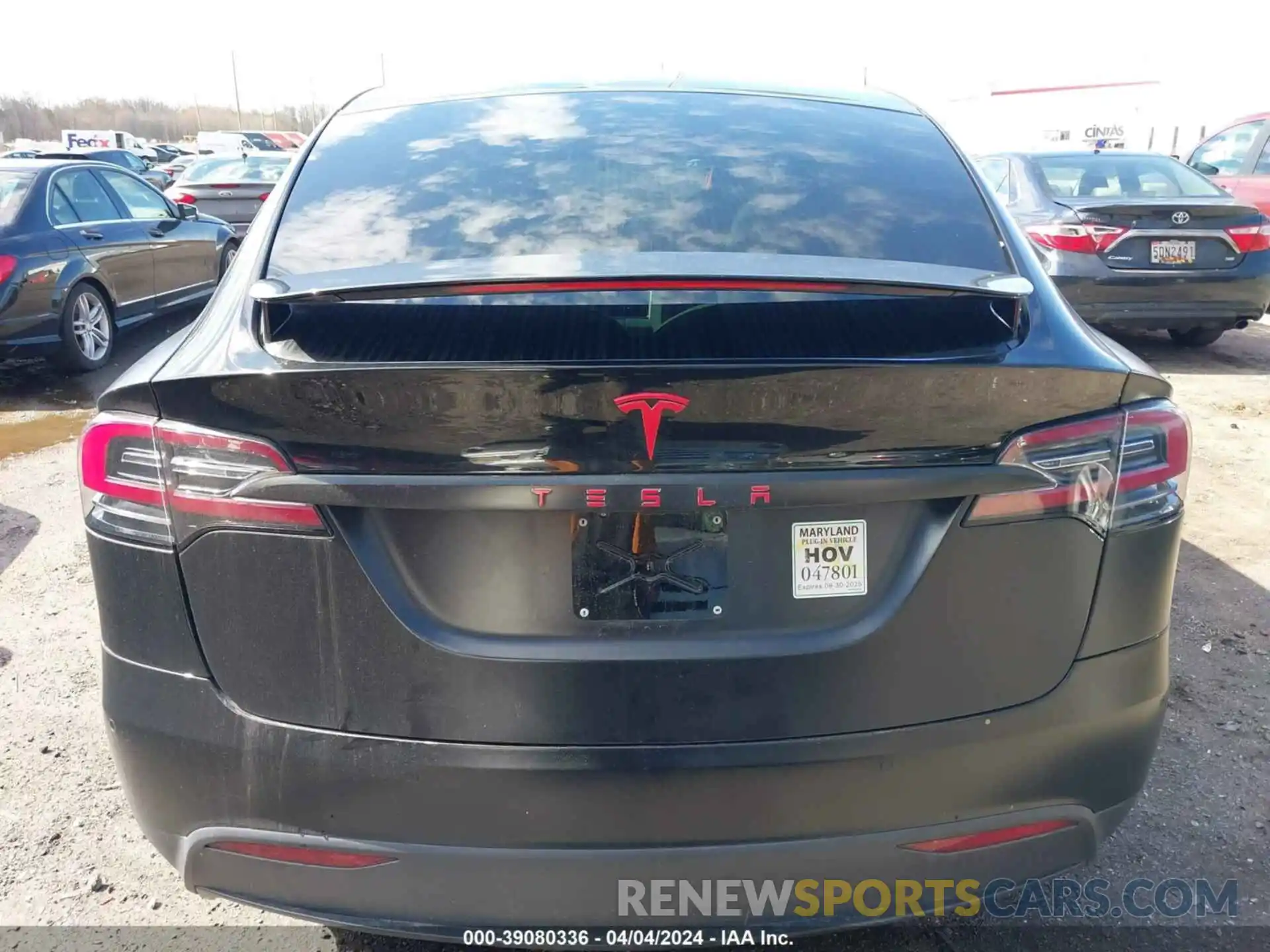 16 Photograph of a damaged car 5YJXCBE27MF319625 TESLA MODEL X 2021