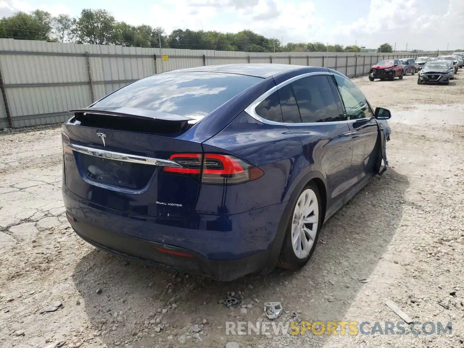 4 Фотография поврежденного автомобиля 5YJXCDE20MF322104 TESLA MODEL X 2021