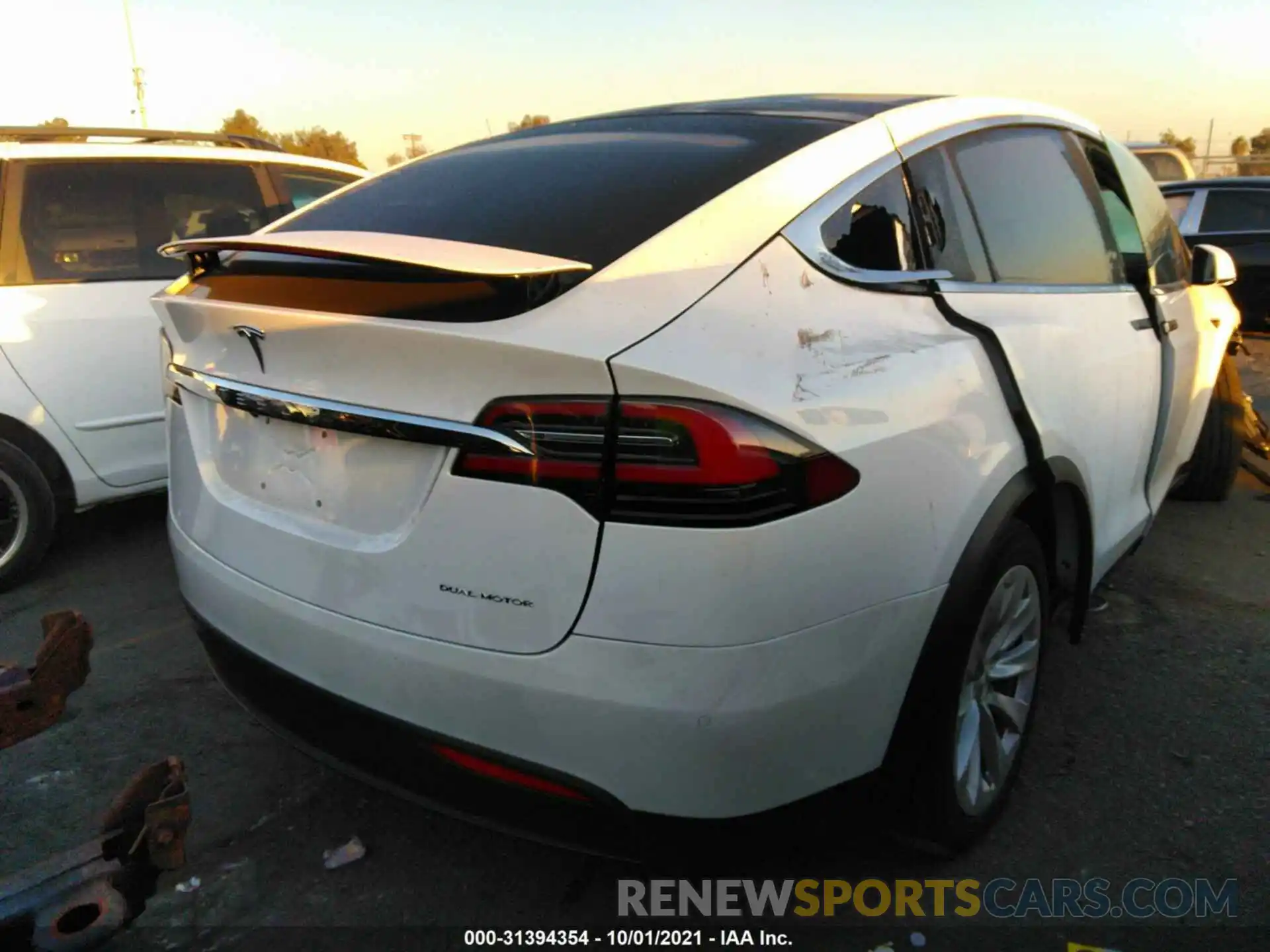 4 Photograph of a damaged car 5YJXCDE20MF323544 TESLA MODEL X 2021