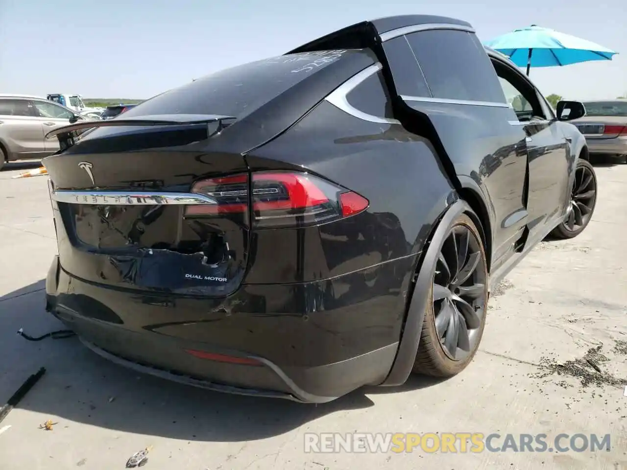 4 Photograph of a damaged car 5YJXCDE21MF325285 TESLA MODEL X 2021