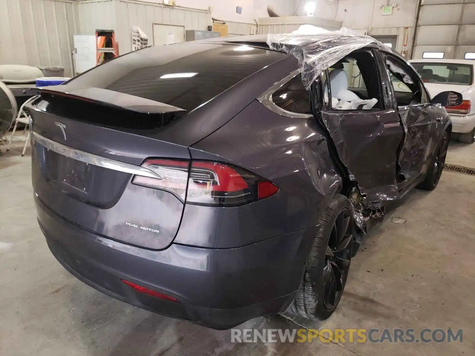 4 Фотография поврежденного автомобиля 5YJXCDE25MF319537 TESLA MODEL X 2021