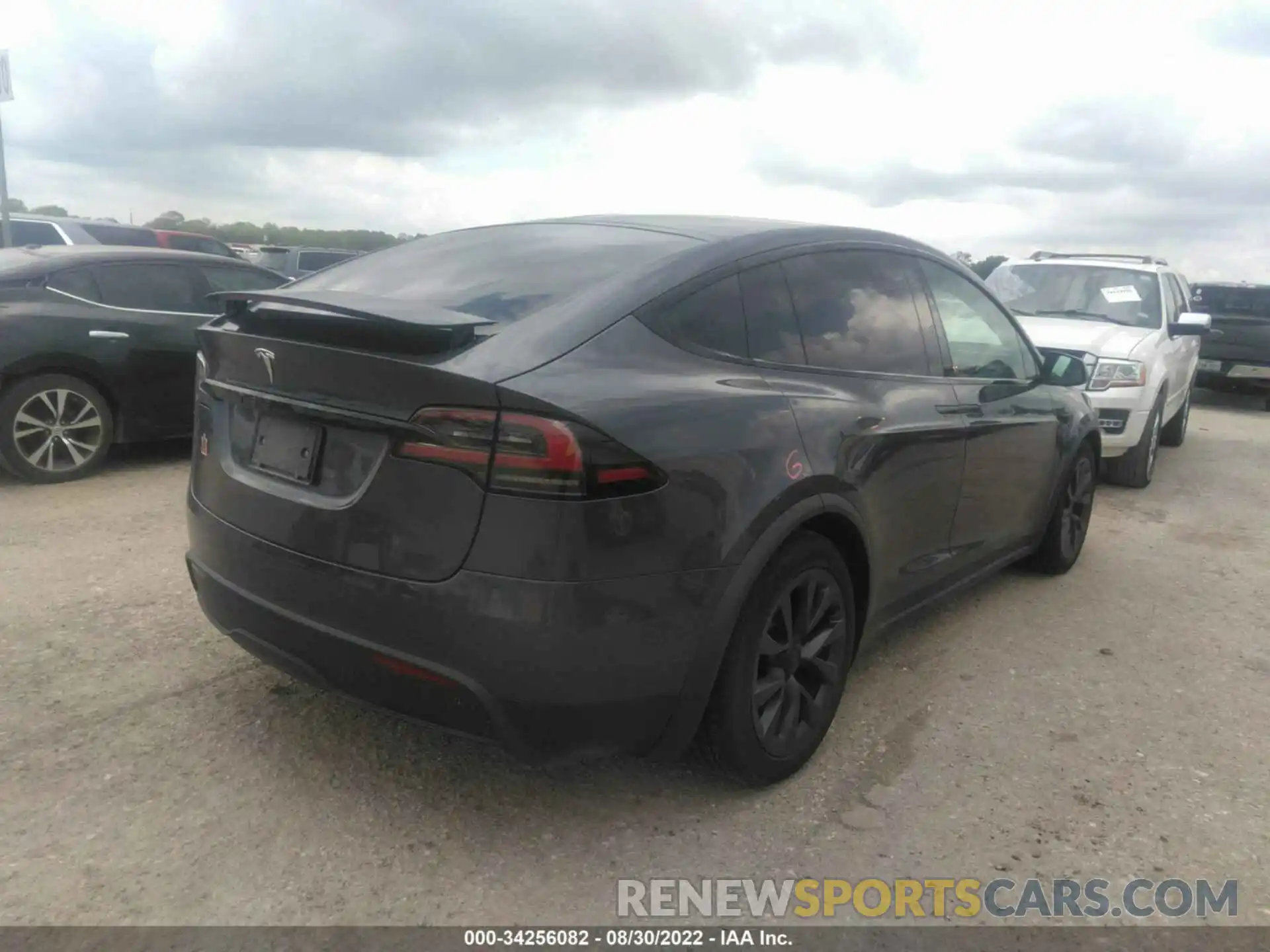 4 Фотография поврежденного автомобиля 7SAXCAE56NF346341 TESLA MODEL X 2022