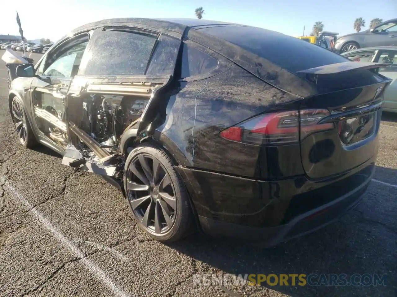 3 Photograph of a damaged car 7SAXCBE51NF329405 TESLA MODEL X 2022