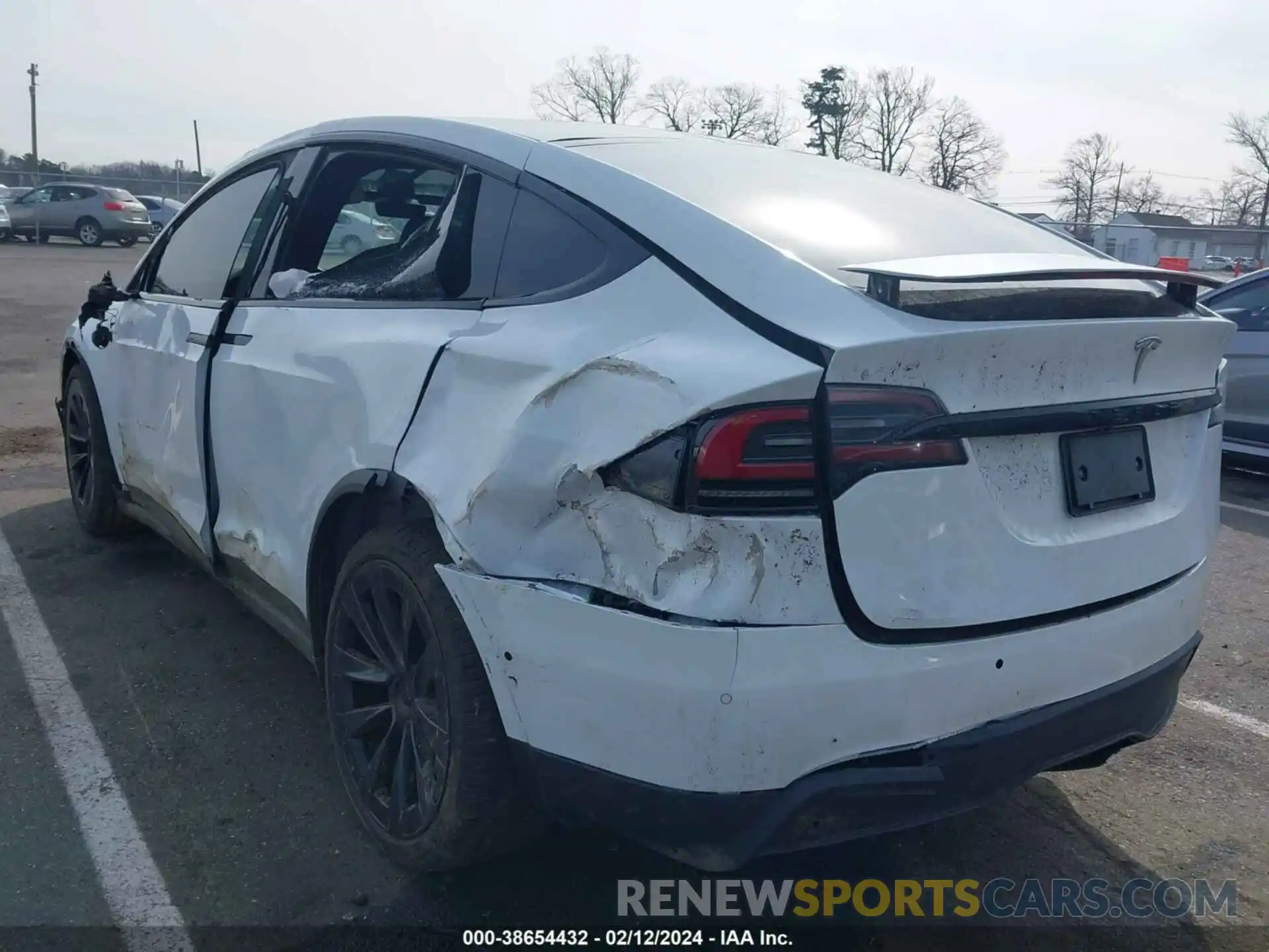 3 Photograph of a damaged car 7SAXCBE51NF340713 TESLA MODEL X 2022