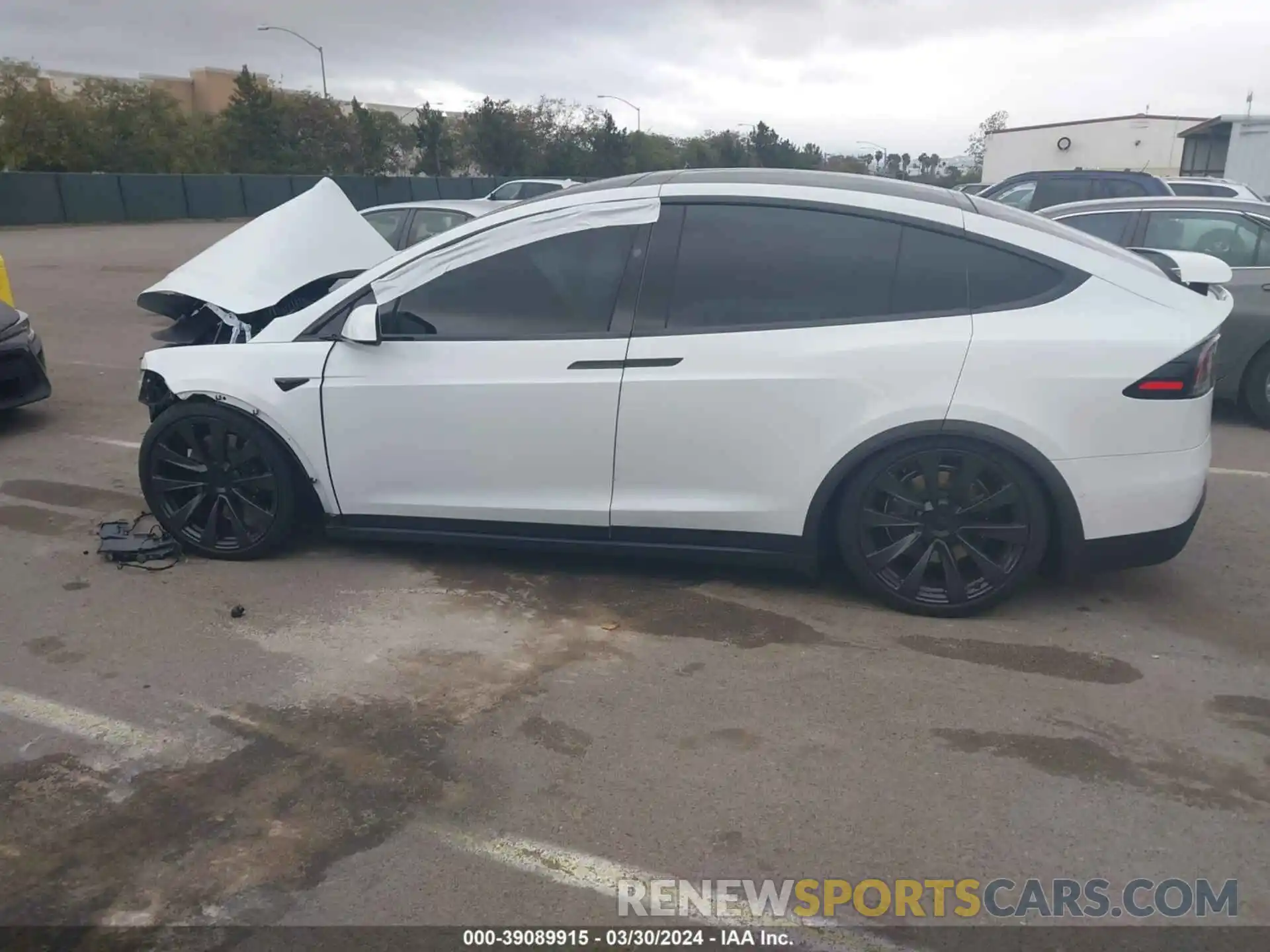 14 Photograph of a damaged car 7SAXCBE59NF355105 TESLA MODEL X 2022