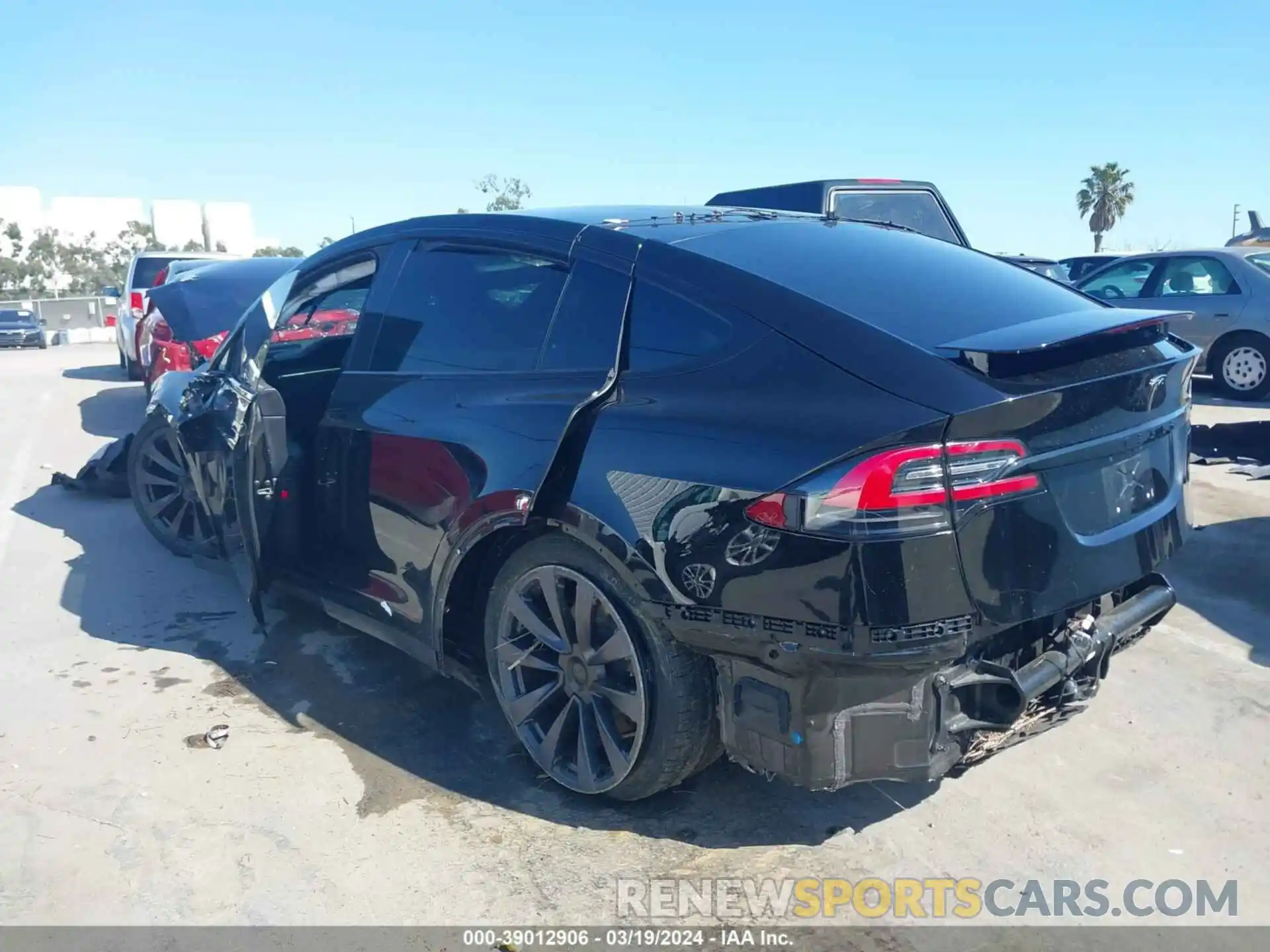 3 Photograph of a damaged car 7SAXCBE5XNF329788 TESLA MODEL X 2022