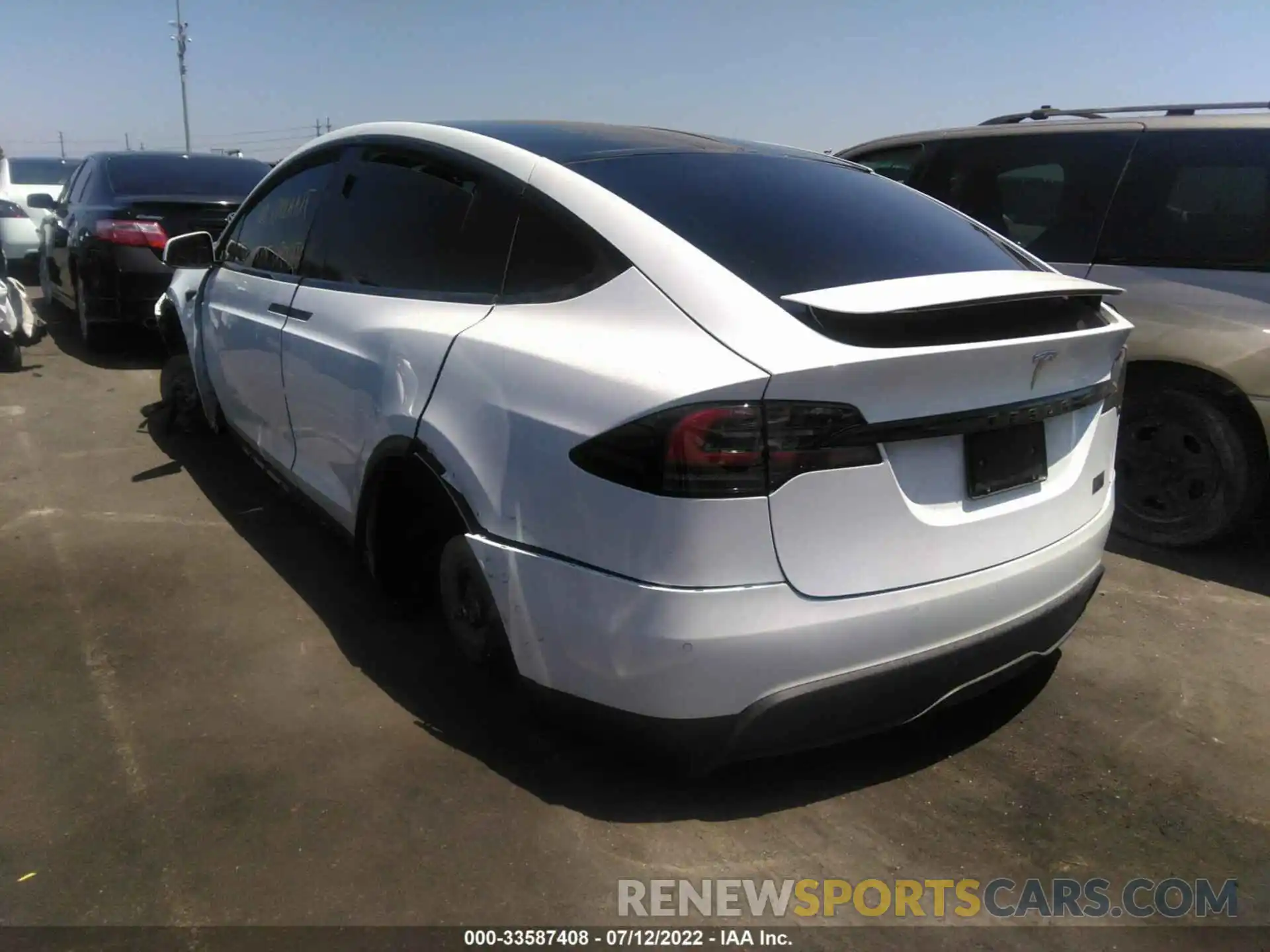 3 Photograph of a damaged car 7SAXCBE66NF337864 TESLA MODEL X 2022