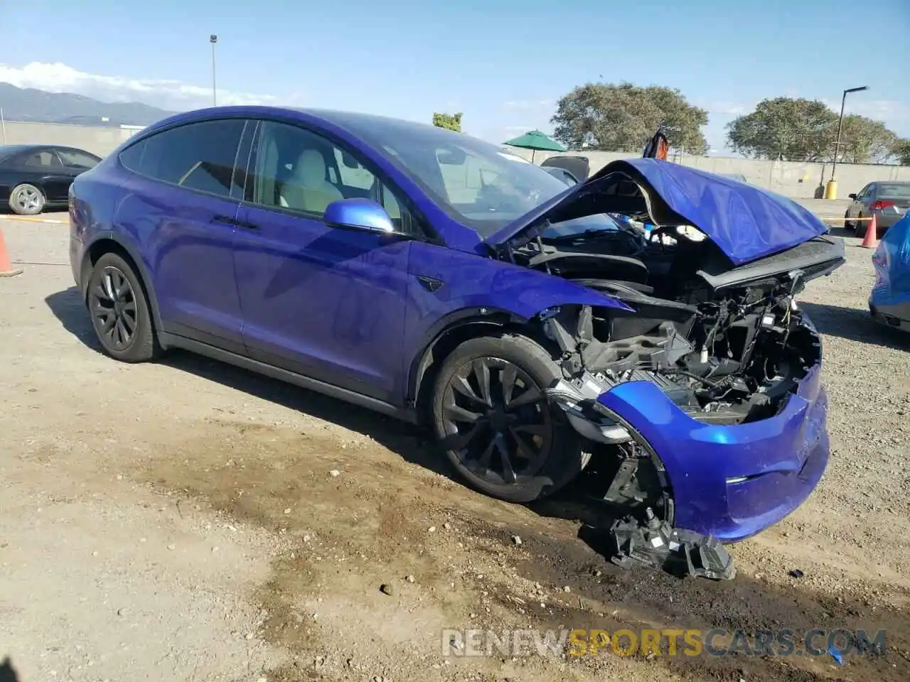 4 Photograph of a damaged car 7SAXCBE67NF331653 TESLA MODEL X 2022