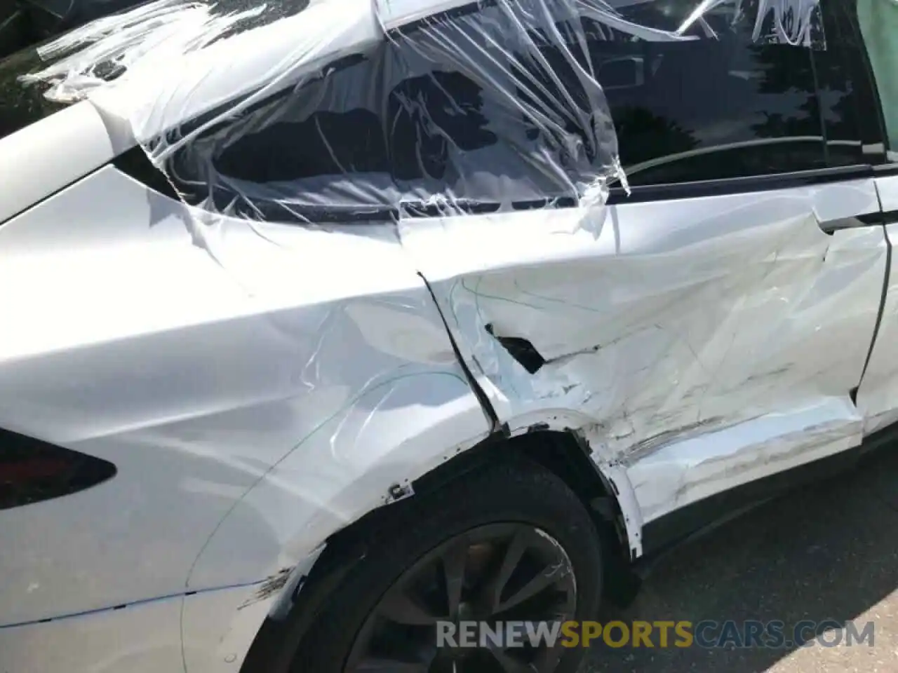 1 Photograph of a damaged car 7SAXCDE51NF342392 TESLA MODEL X 2022