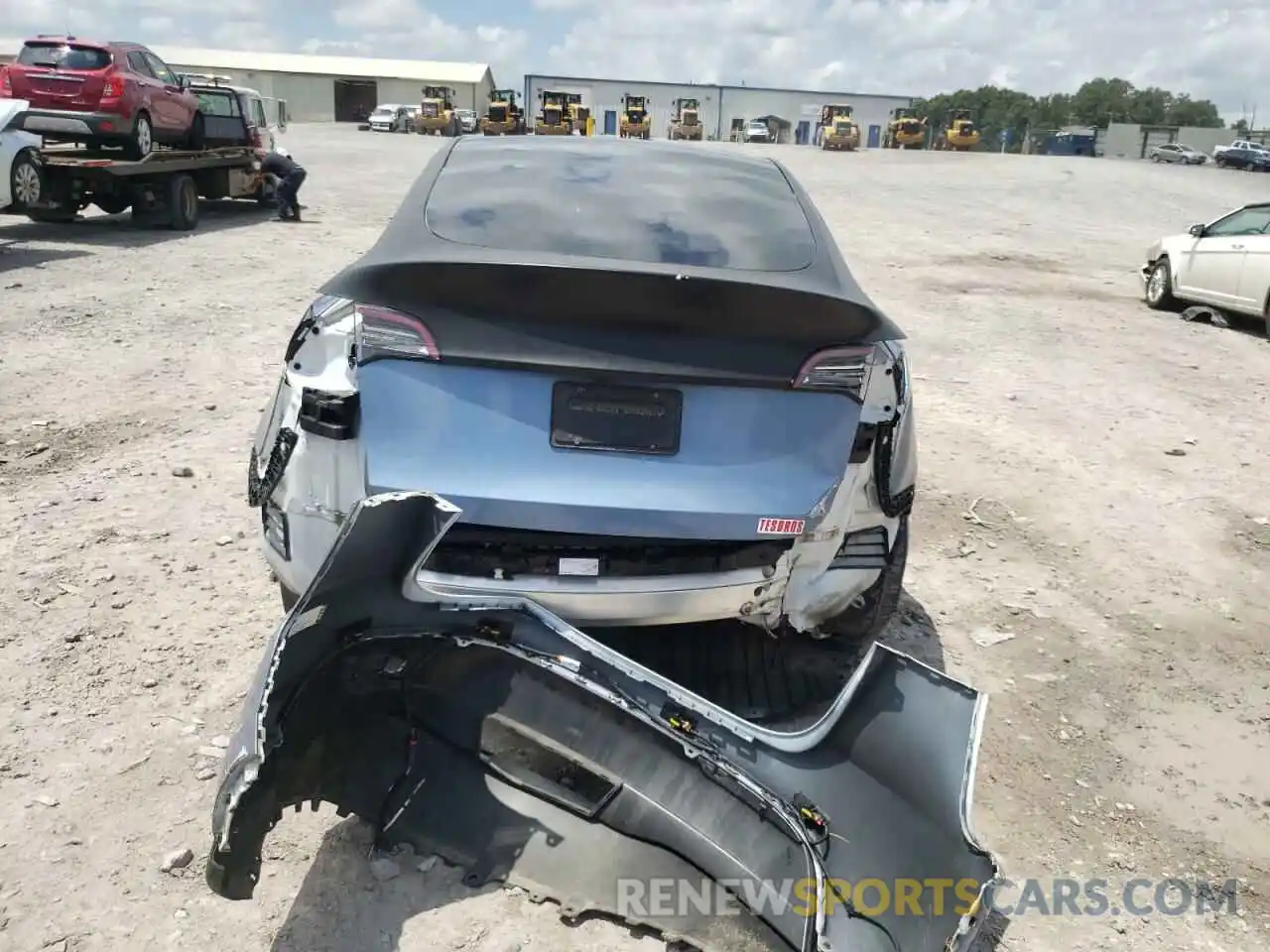 9 Photograph of a damaged car 5YJYGDEE0LF006431 TESLA MODEL Y 2020