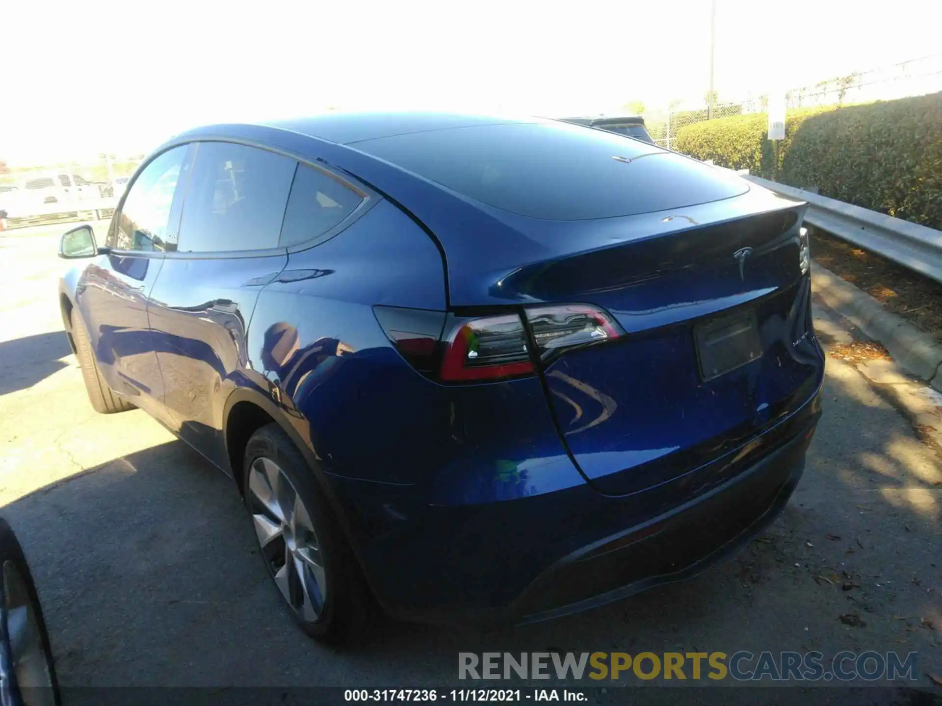 3 Photograph of a damaged car 5YJYGDEE0LF006638 TESLA MODEL Y 2020