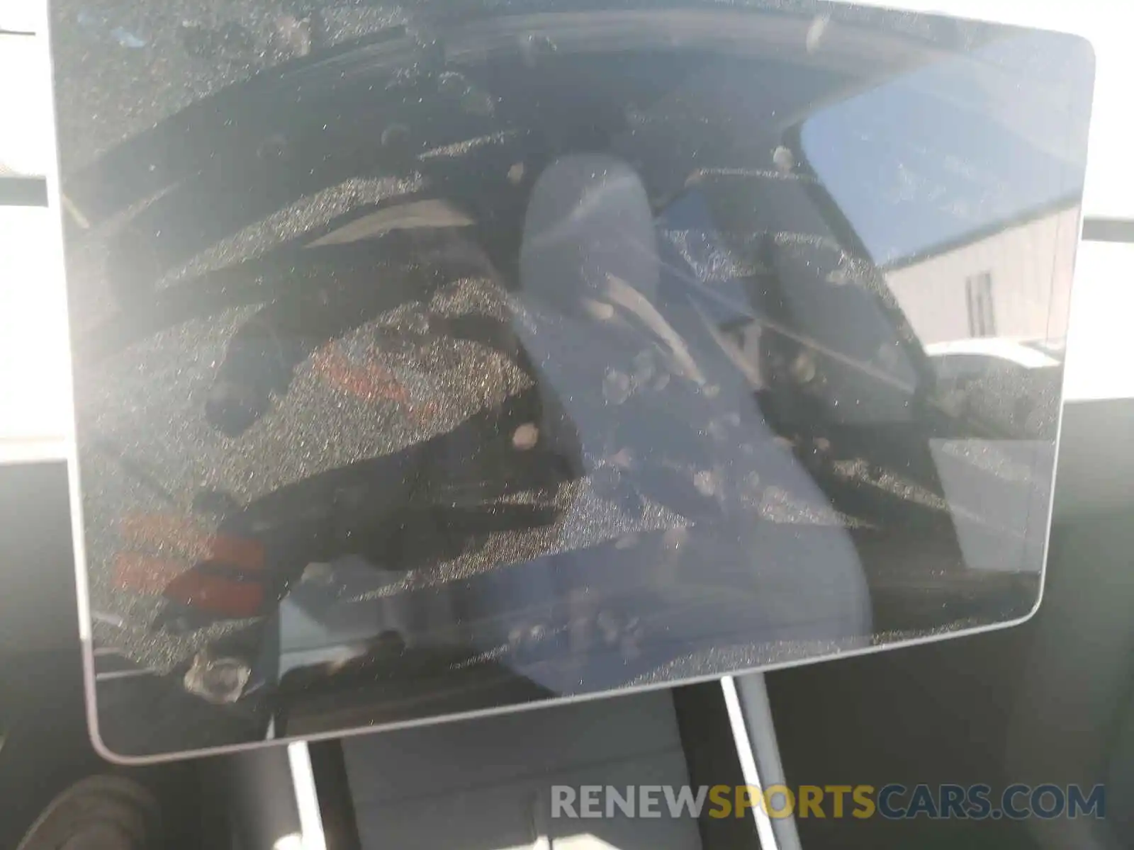 8 Photograph of a damaged car 5YJYGDEE0LF023083 TESLA MODEL Y 2020