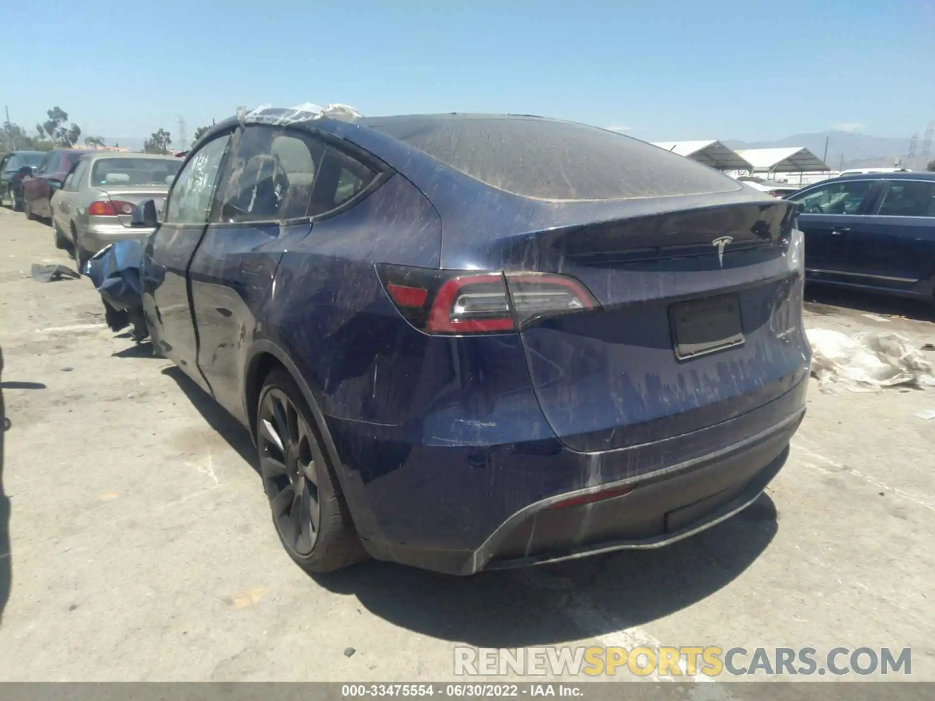 3 Фотография поврежденного автомобиля 5YJYGDEE0LF023777 TESLA MODEL Y 2020