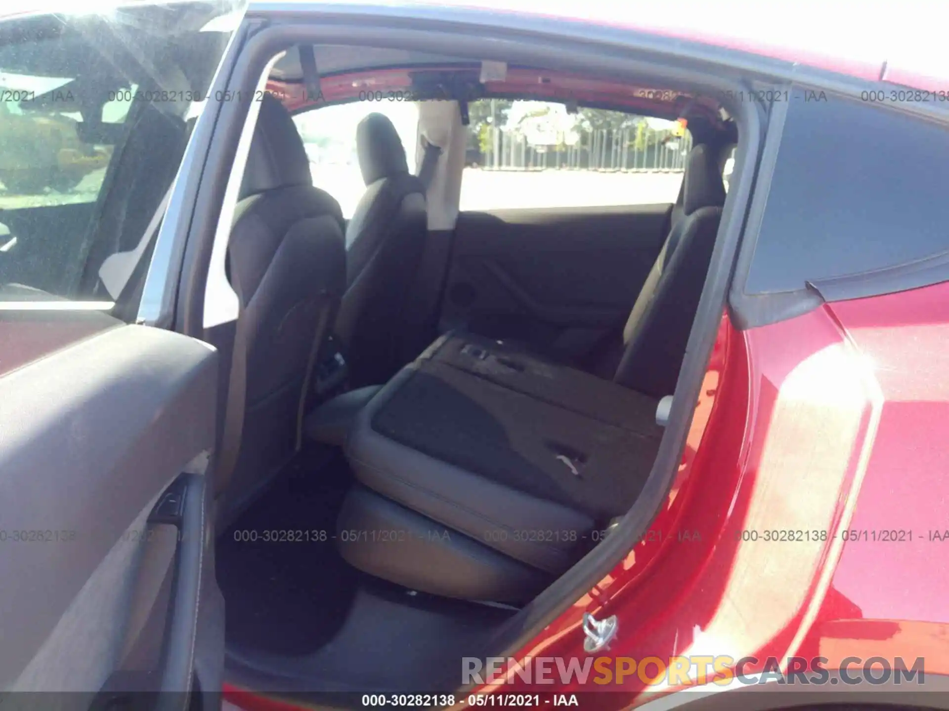 8 Photograph of a damaged car 5YJYGDEE0LF025934 TESLA MODEL Y 2020