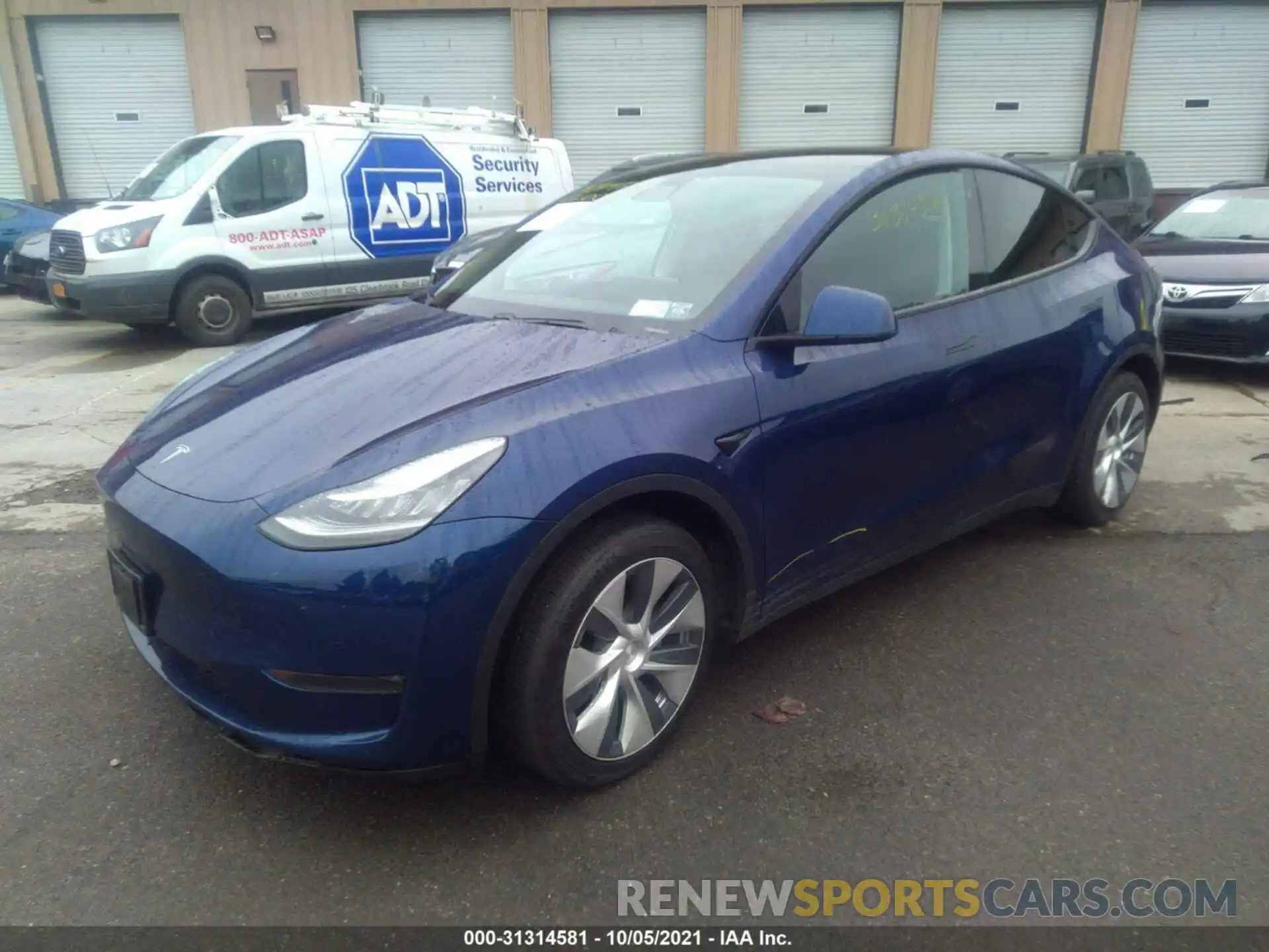 2 Photograph of a damaged car 5YJYGDEE0LF026873 TESLA MODEL Y 2020