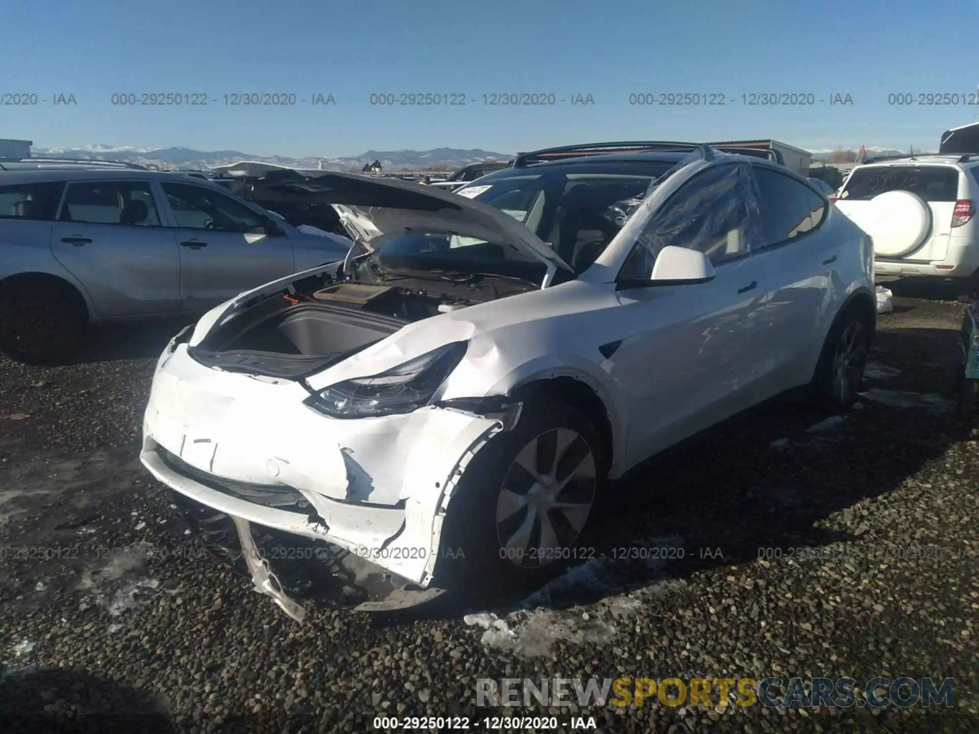 2 Фотография поврежденного автомобиля 5YJYGDEE0LF032219 TESLA MODEL Y 2020