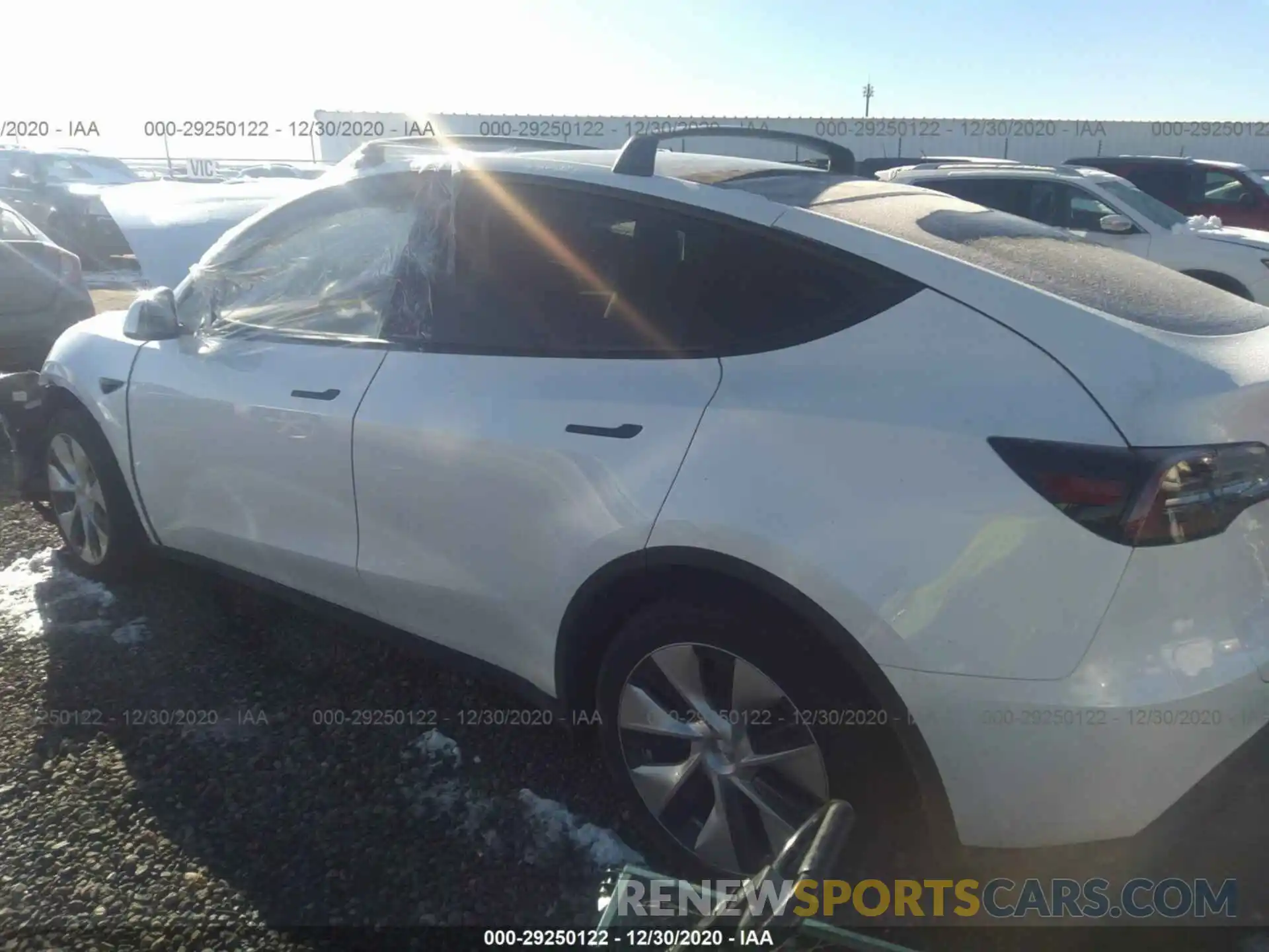 3 Photograph of a damaged car 5YJYGDEE0LF032219 TESLA MODEL Y 2020