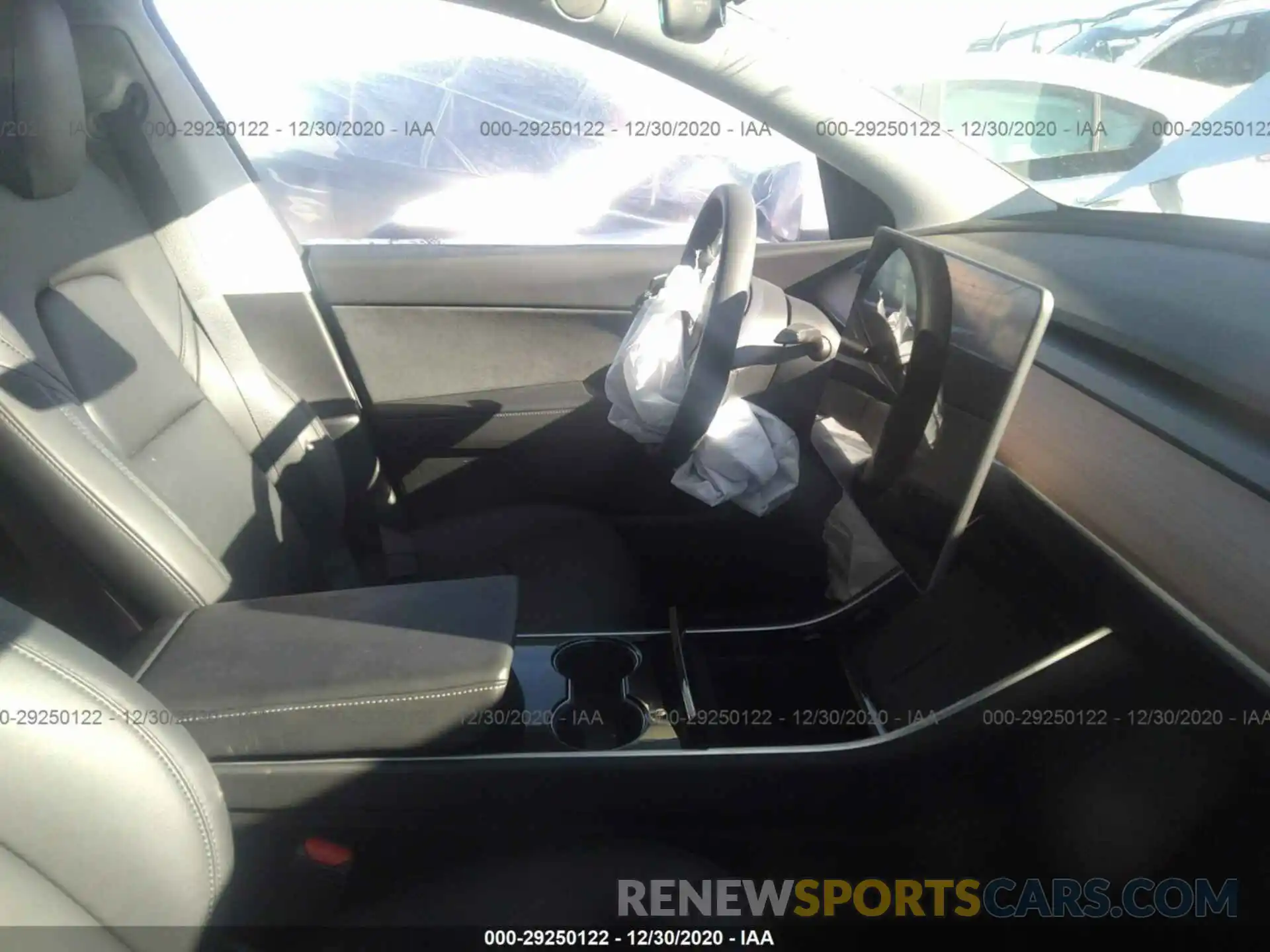 5 Photograph of a damaged car 5YJYGDEE0LF032219 TESLA MODEL Y 2020