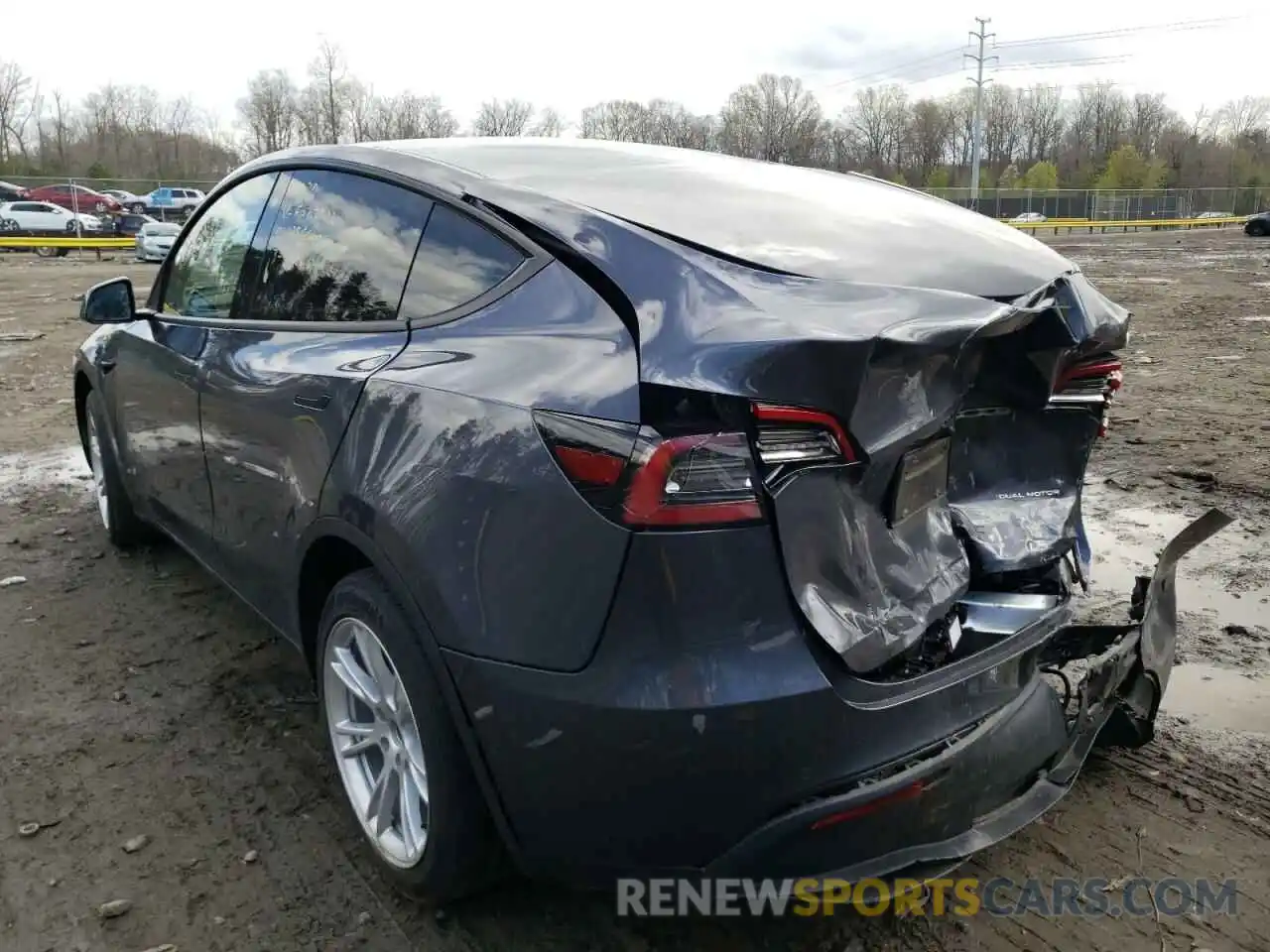 3 Photograph of a damaged car 5YJYGDEE0LF032902 TESLA MODEL Y 2020