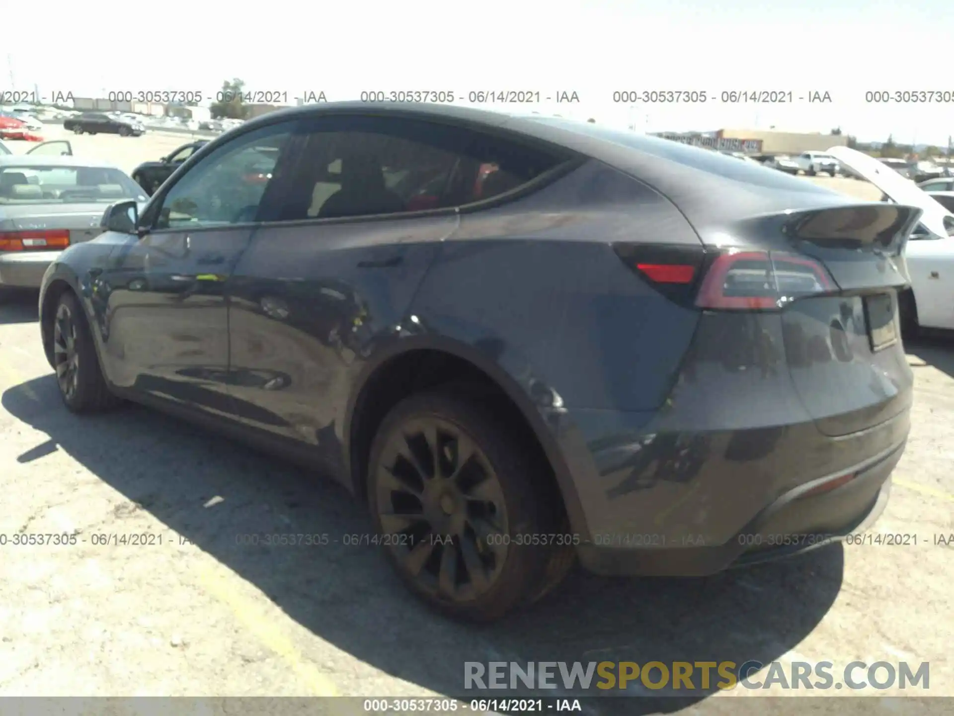 3 Photograph of a damaged car 5YJYGDEE0LF033273 TESLA MODEL Y 2020