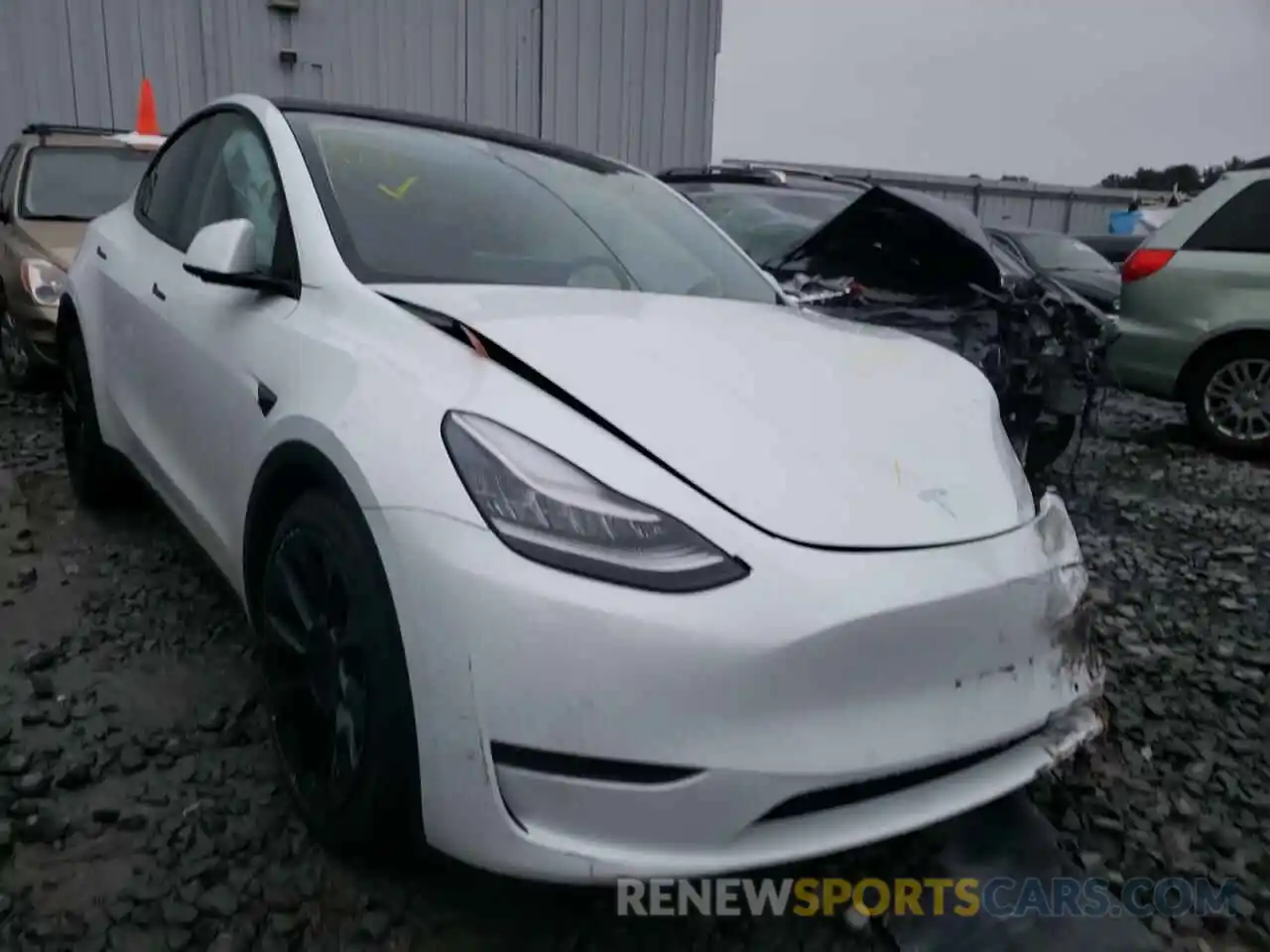 1 Photograph of a damaged car 5YJYGDEE0LF034052 TESLA MODEL Y 2020