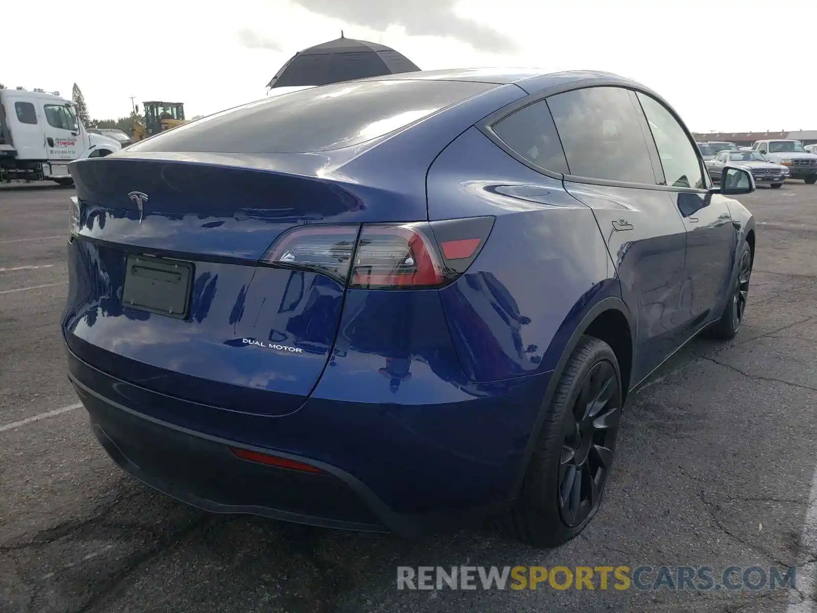 4 Photograph of a damaged car 5YJYGDEE0LF034228 TESLA MODEL Y 2020