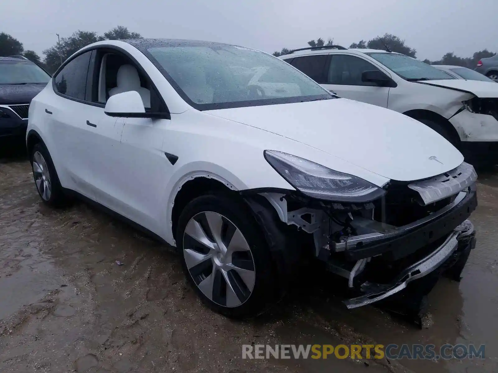 1 Photograph of a damaged car 5YJYGDEE0LF042202 TESLA MODEL Y 2020