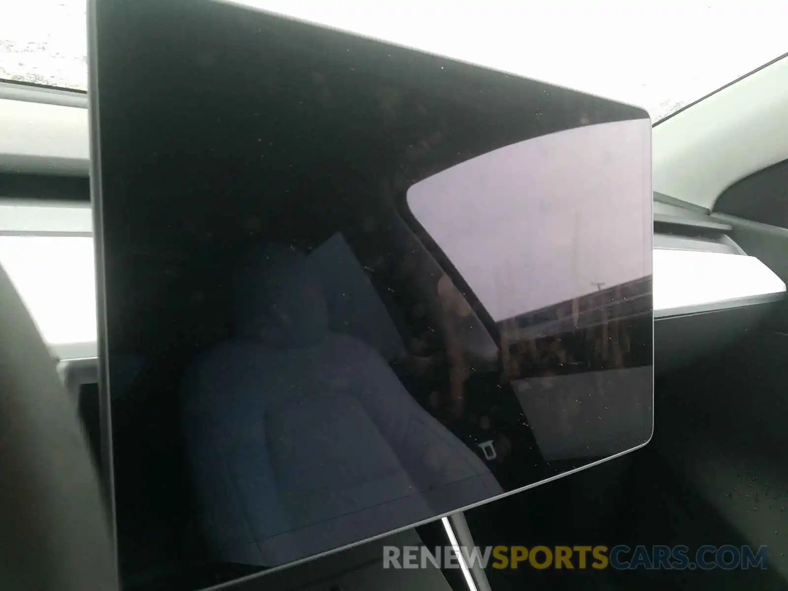 8 Photograph of a damaged car 5YJYGDEE0LF042202 TESLA MODEL Y 2020