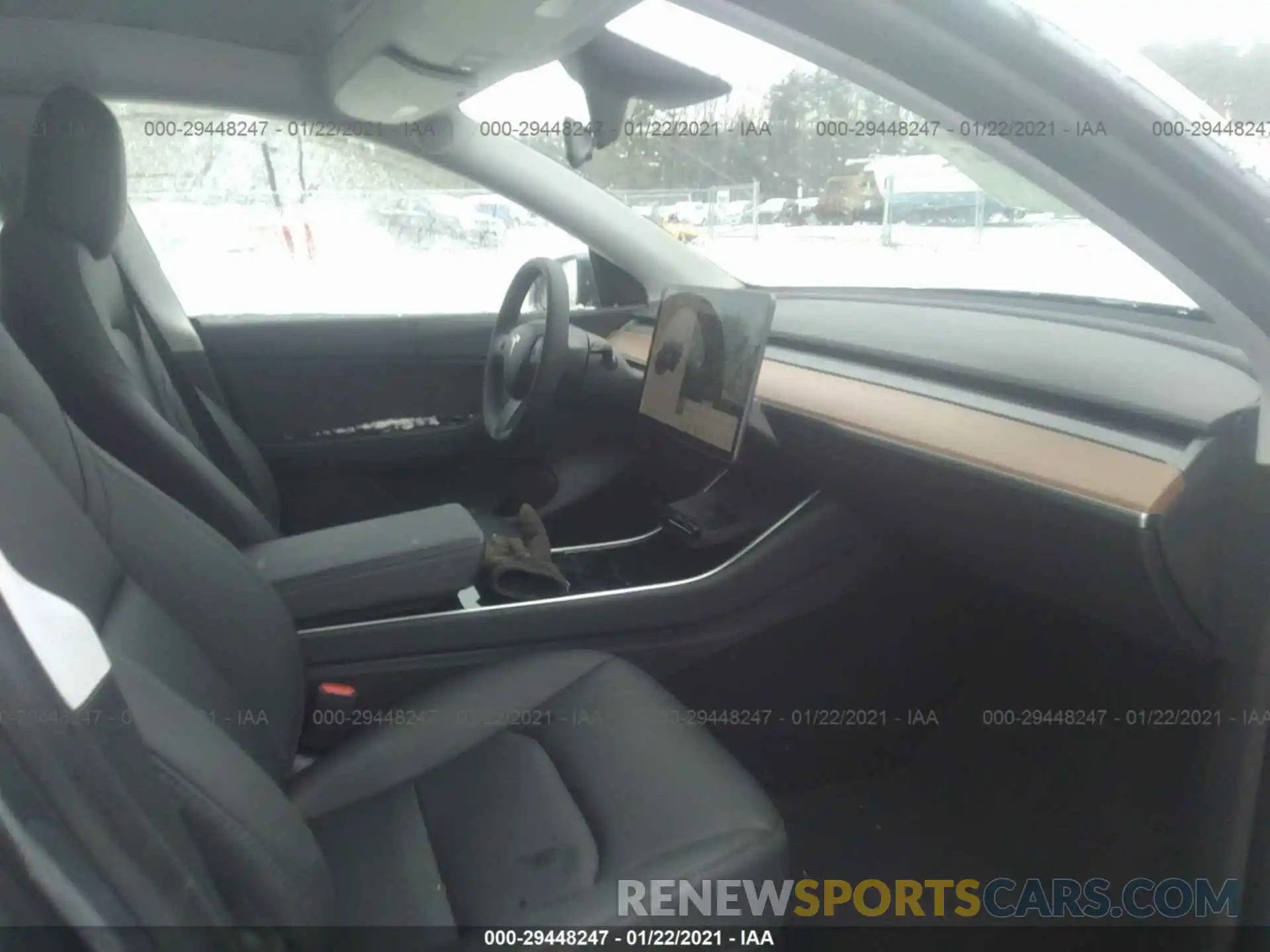 5 Photograph of a damaged car 5YJYGDEE0LF043981 TESLA MODEL Y 2020