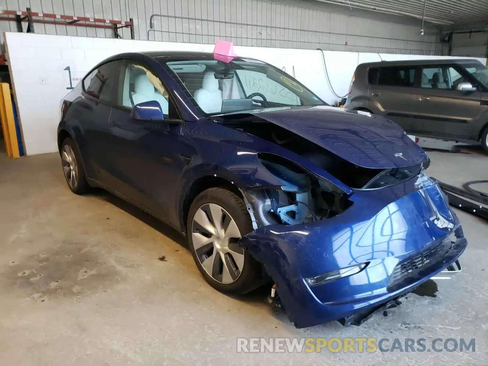 1 Photograph of a damaged car 5YJYGDEE0LF049960 TESLA MODEL Y 2020