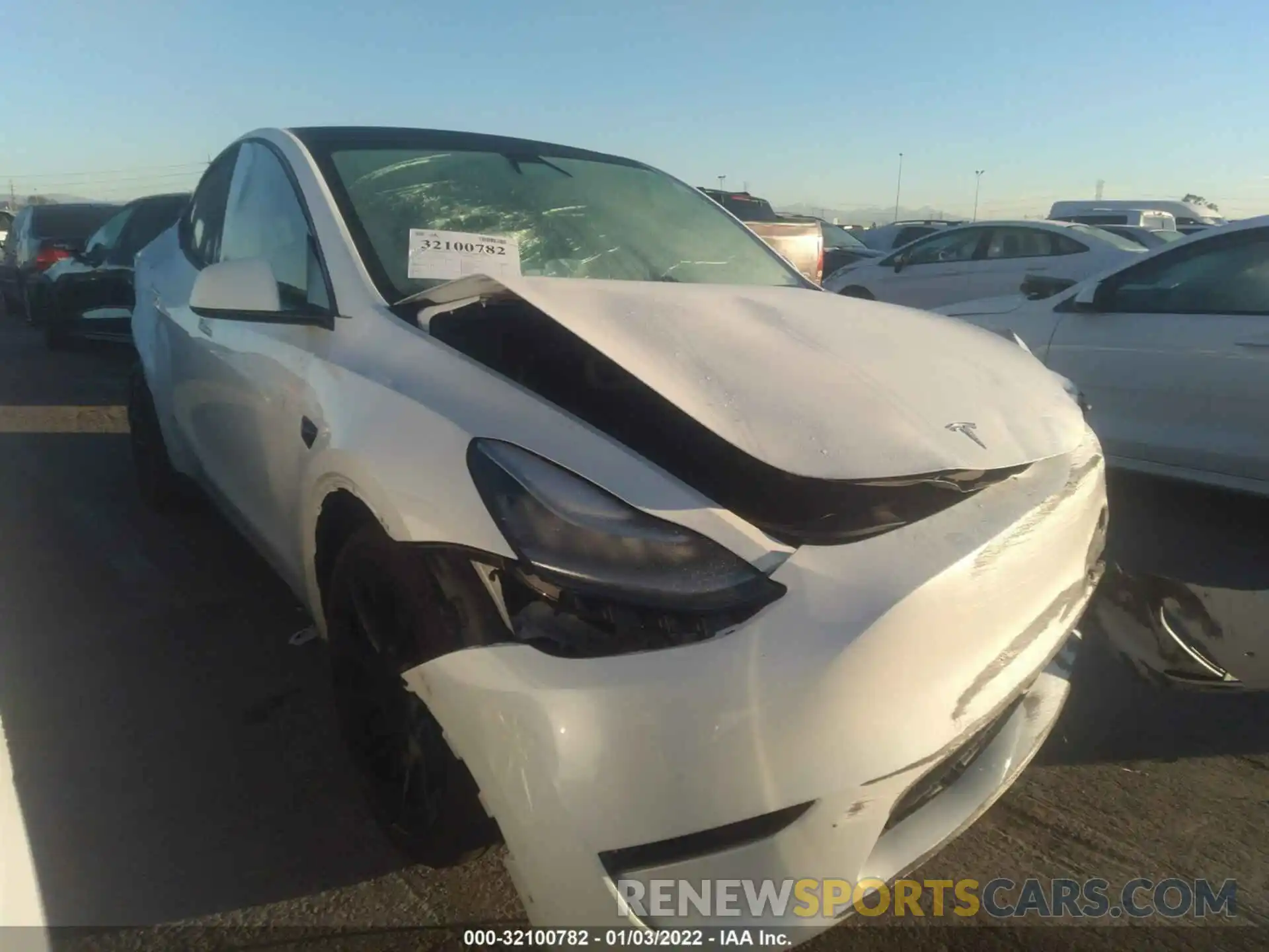 1 Photograph of a damaged car 5YJYGDEE0LF056195 TESLA MODEL Y 2020