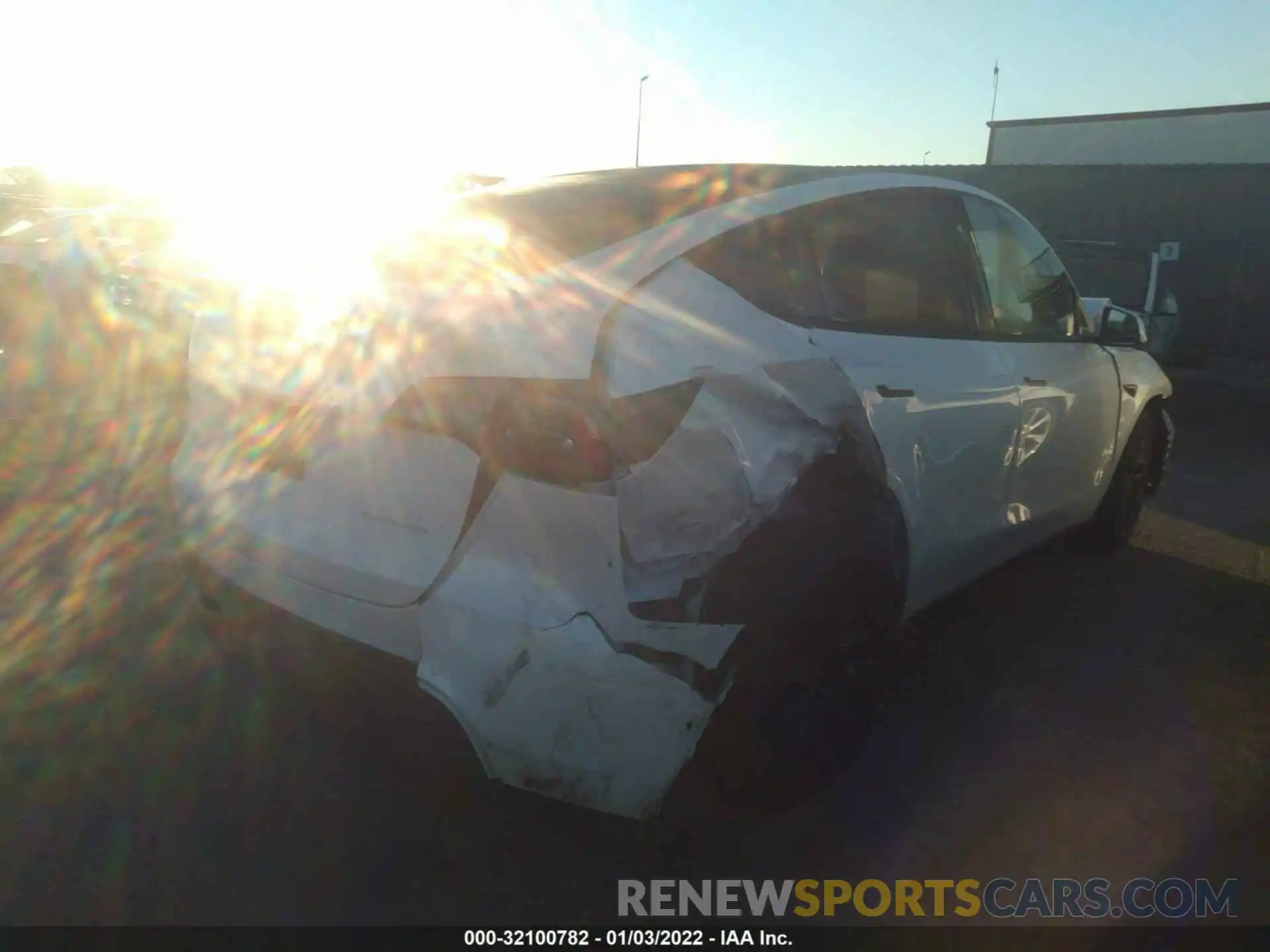 4 Photograph of a damaged car 5YJYGDEE0LF056195 TESLA MODEL Y 2020