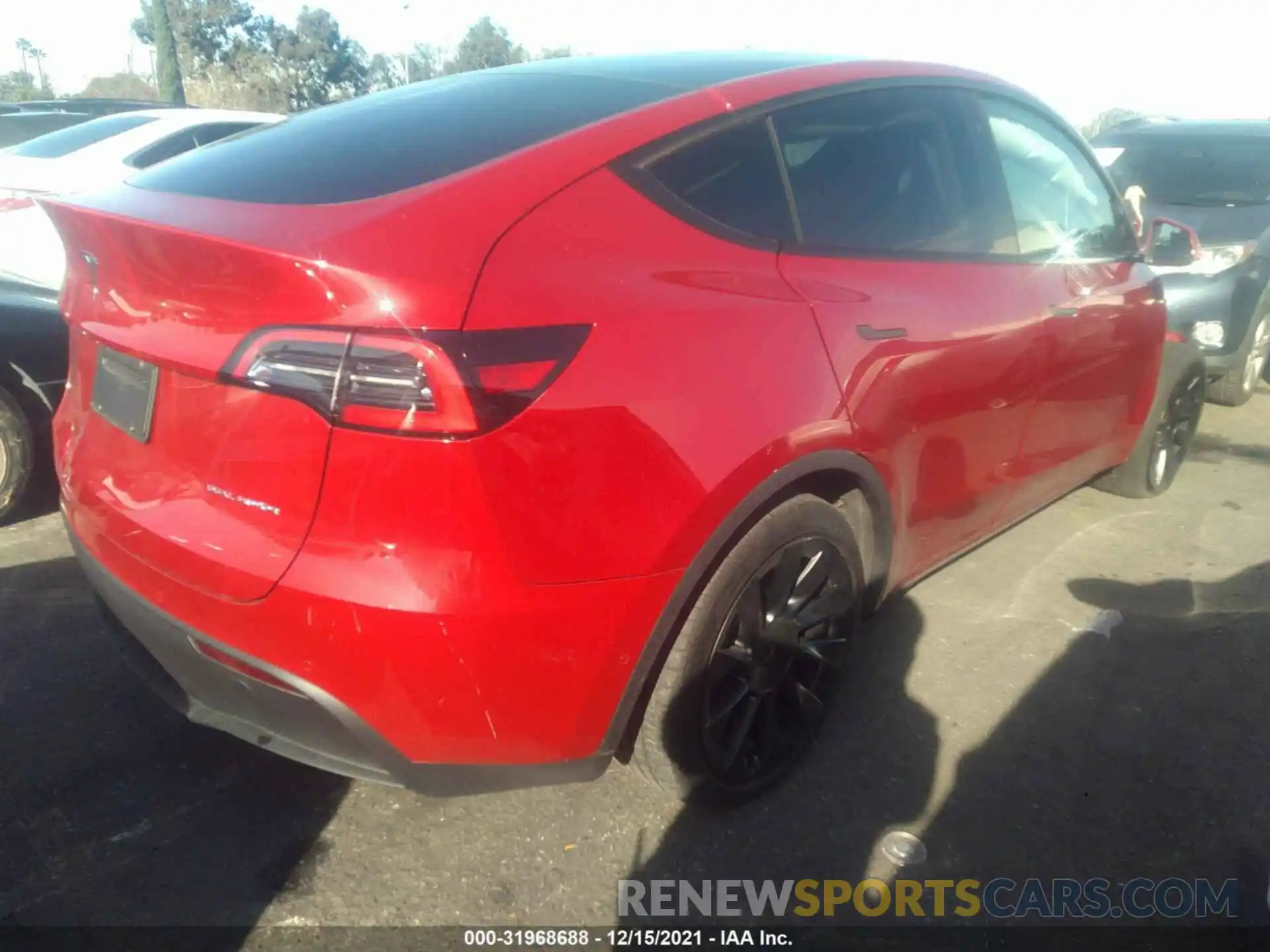 4 Photograph of a damaged car 5YJYGDEE0LF057265 TESLA MODEL Y 2020