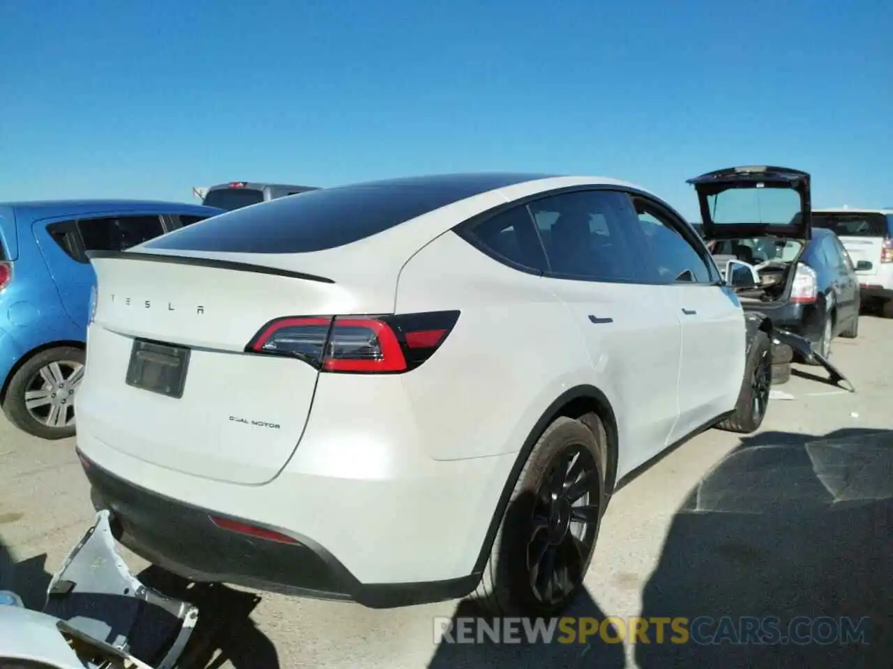 4 Photograph of a damaged car 5YJYGDEE0LF058366 TESLA MODEL Y 2020