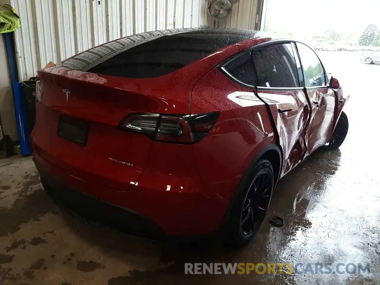 4 Photograph of a damaged car 5YJYGDEE1LF006146 TESLA MODEL Y 2020