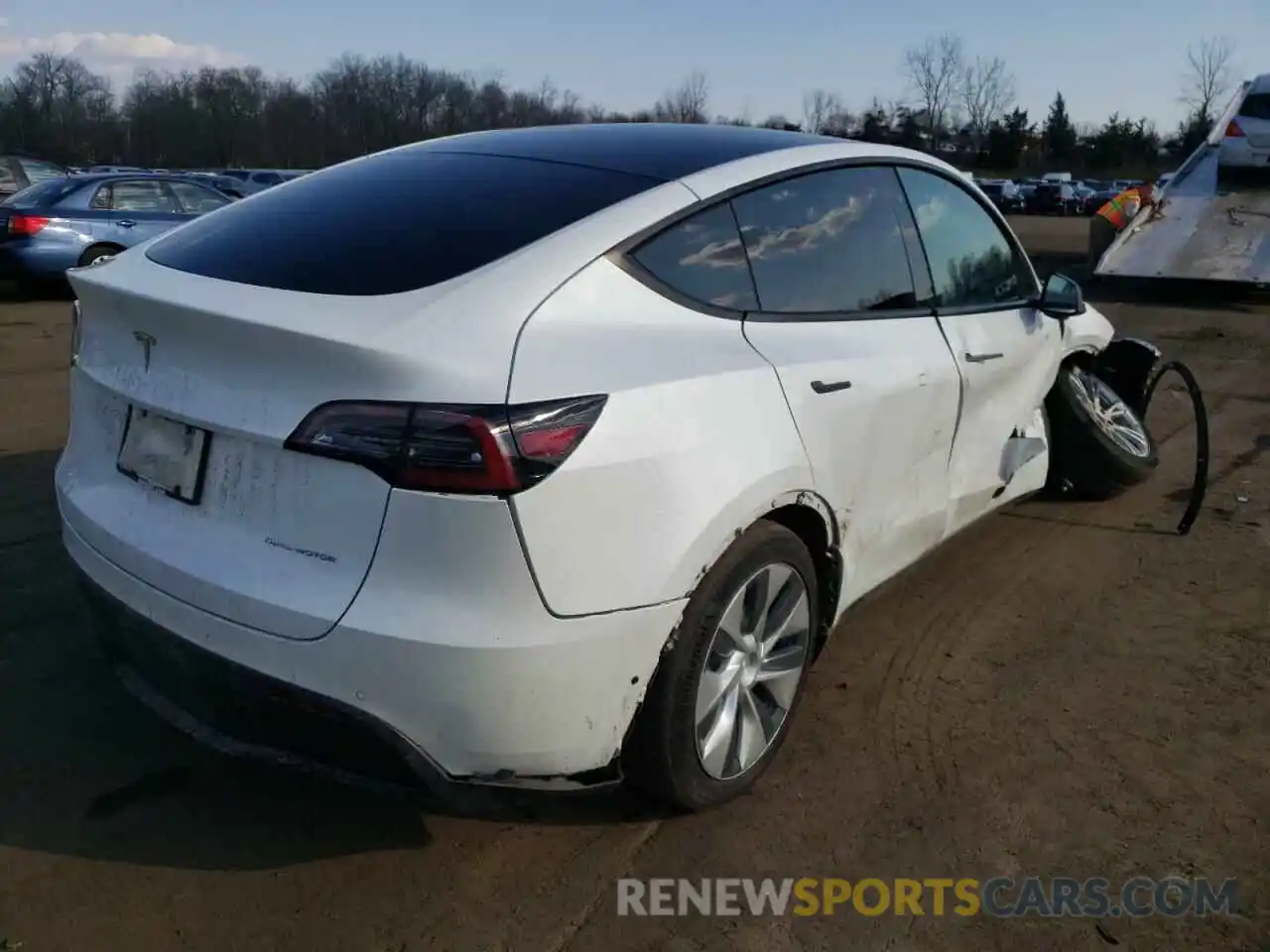 4 Photograph of a damaged car 5YJYGDEE1LF009354 TESLA MODEL Y 2020