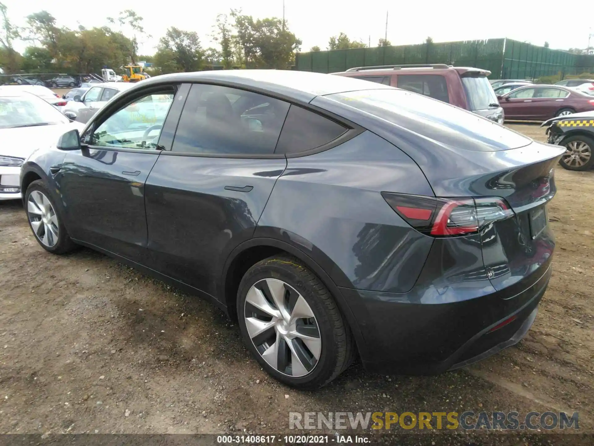 3 Photograph of a damaged car 5YJYGDEE1LF013260 TESLA MODEL Y 2020