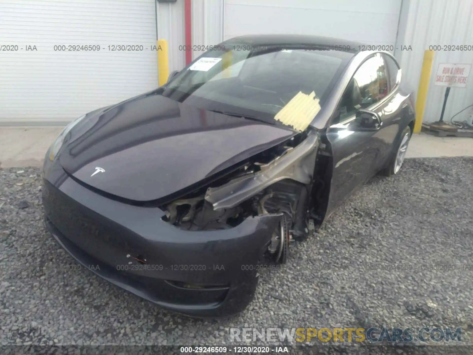 2 Photograph of a damaged car 5YJYGDEE1LF015042 TESLA MODEL Y 2020