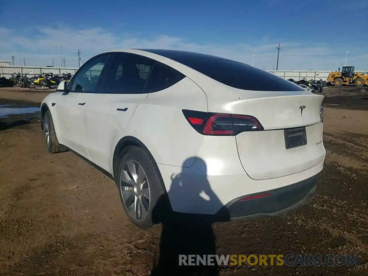 3 Photograph of a damaged car 5YJYGDEE1LF015185 TESLA MODEL Y 2020