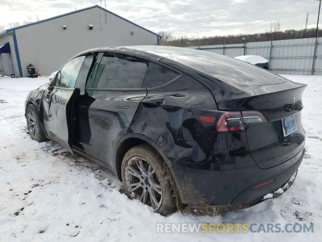 3 Photograph of a damaged car 5YJYGDEE1LF016112 TESLA MODEL Y 2020