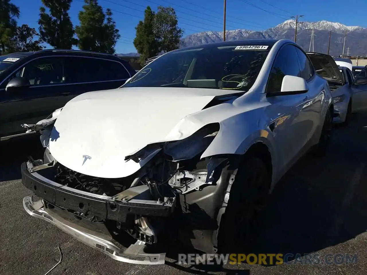 2 Photograph of a damaged car 5YJYGDEE1LF022315 TESLA MODEL Y 2020