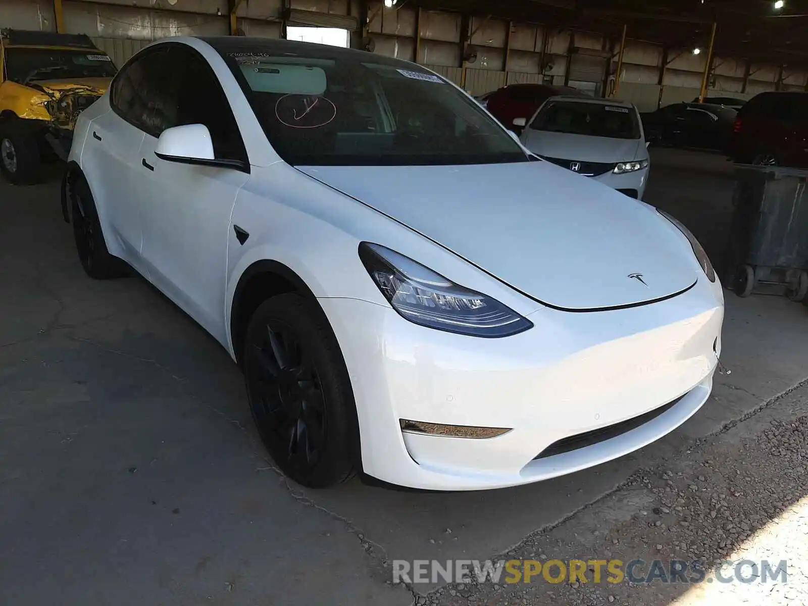 1 Photograph of a damaged car 5YJYGDEE1LF022394 TESLA MODEL Y 2020