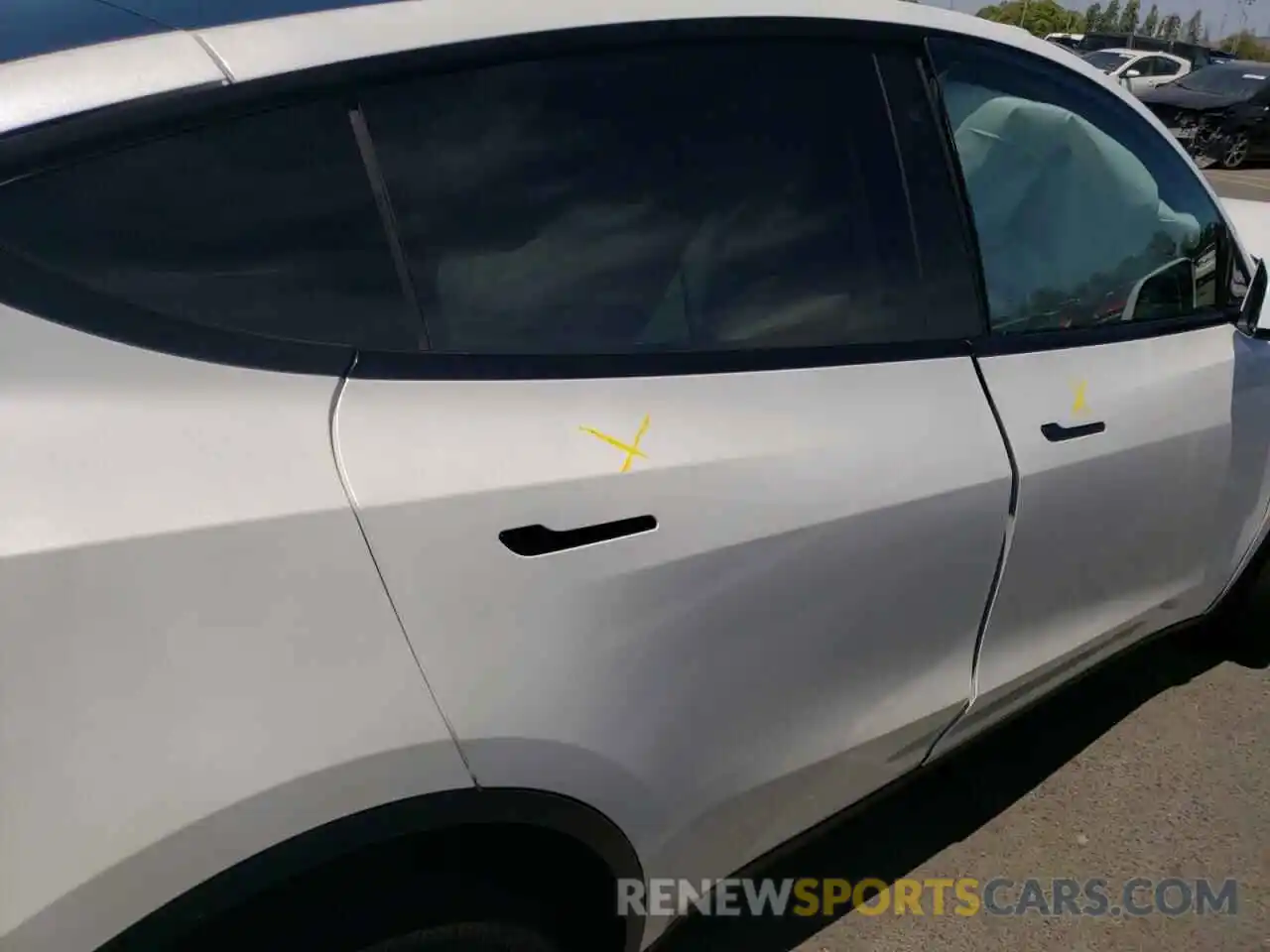 6 Photograph of a damaged car 5YJYGDEE1LF025263 TESLA MODEL Y 2020