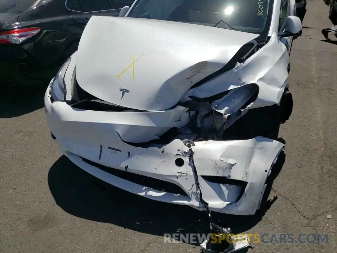 9 Photograph of a damaged car 5YJYGDEE1LF025263 TESLA MODEL Y 2020