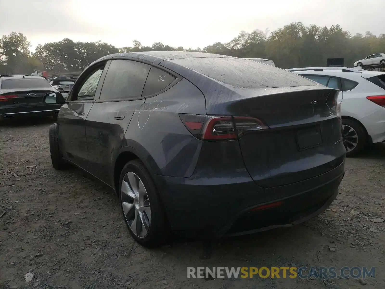 3 Photograph of a damaged car 5YJYGDEE1LF031452 TESLA MODEL Y 2020