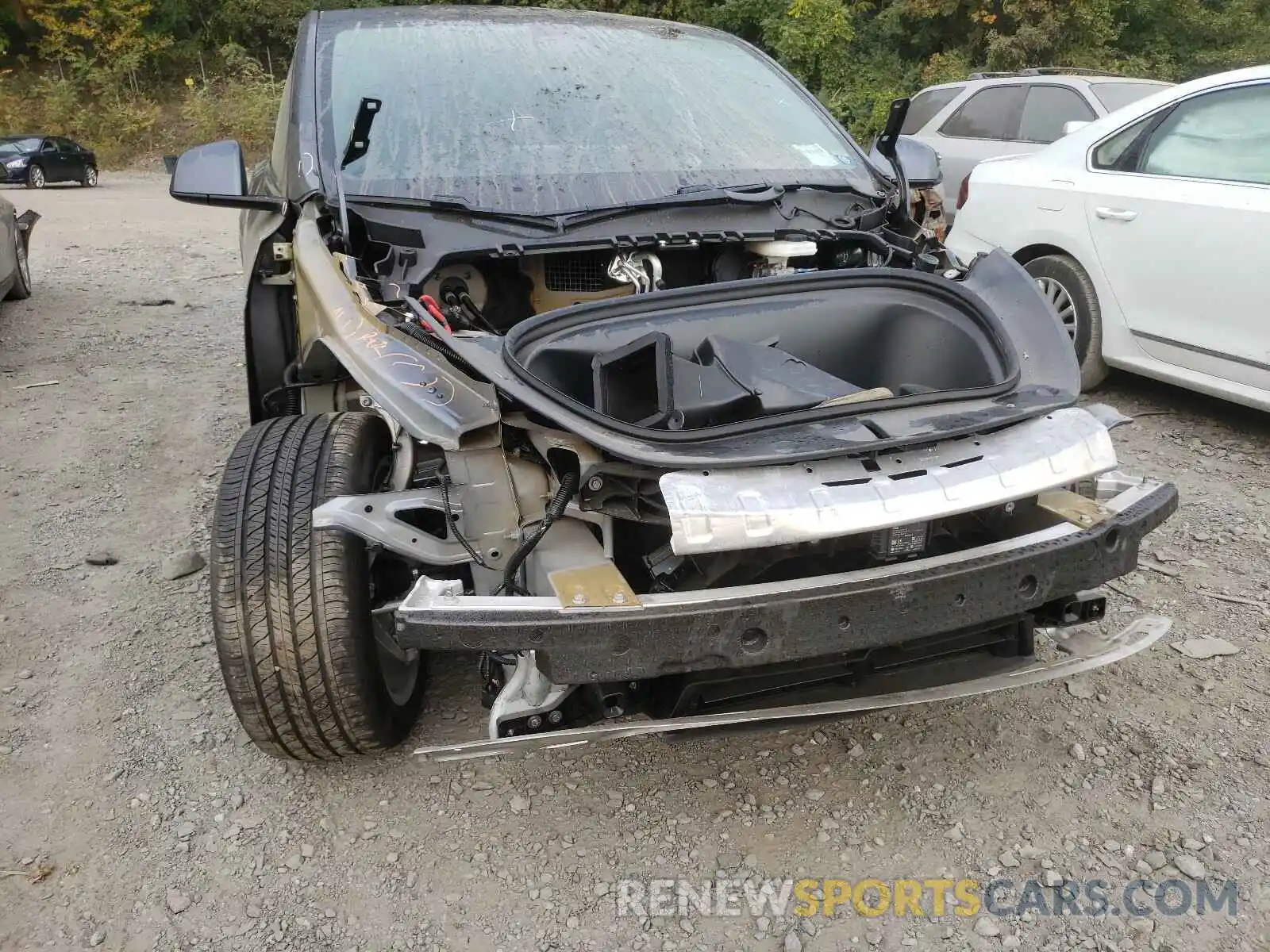 9 Photograph of a damaged car 5YJYGDEE1LF031452 TESLA MODEL Y 2020